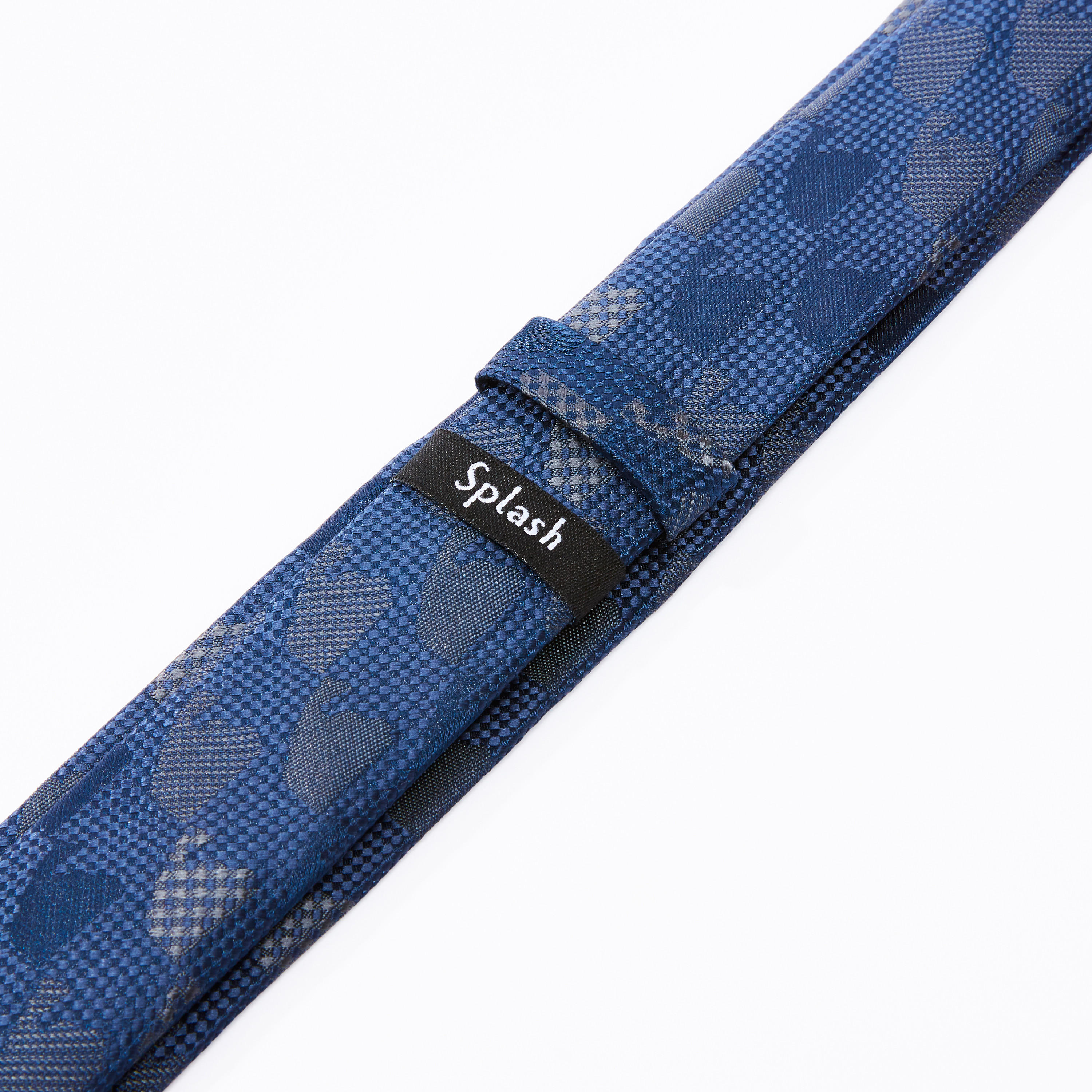 ربطة عنق عادية بارزة الملمس-men-tiesandcufflinks-pocketsquares-image-2