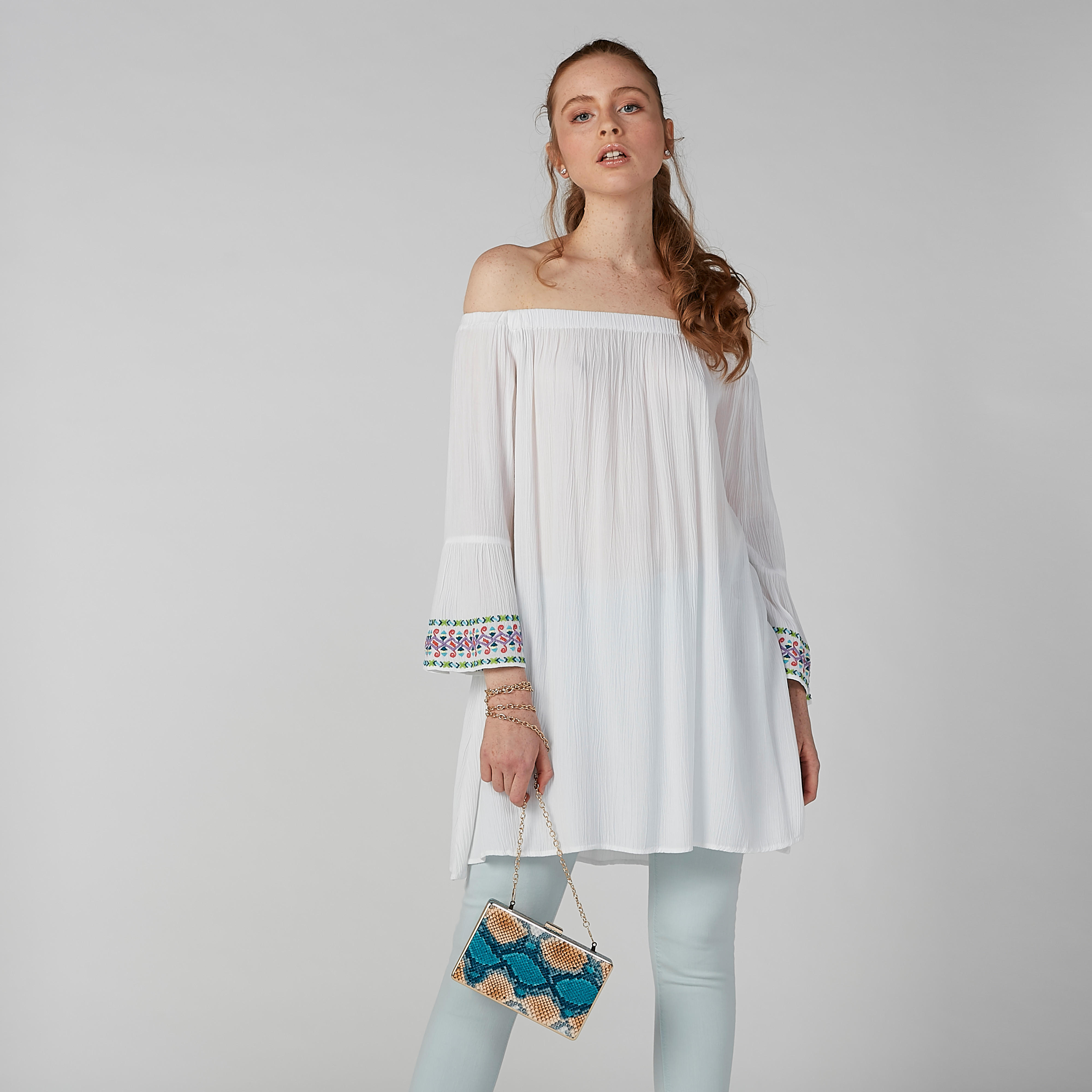 حقيبة كلاتش بسلسلة ميتاليك وطبعات-women-bagsandwallets-handbags-image-3