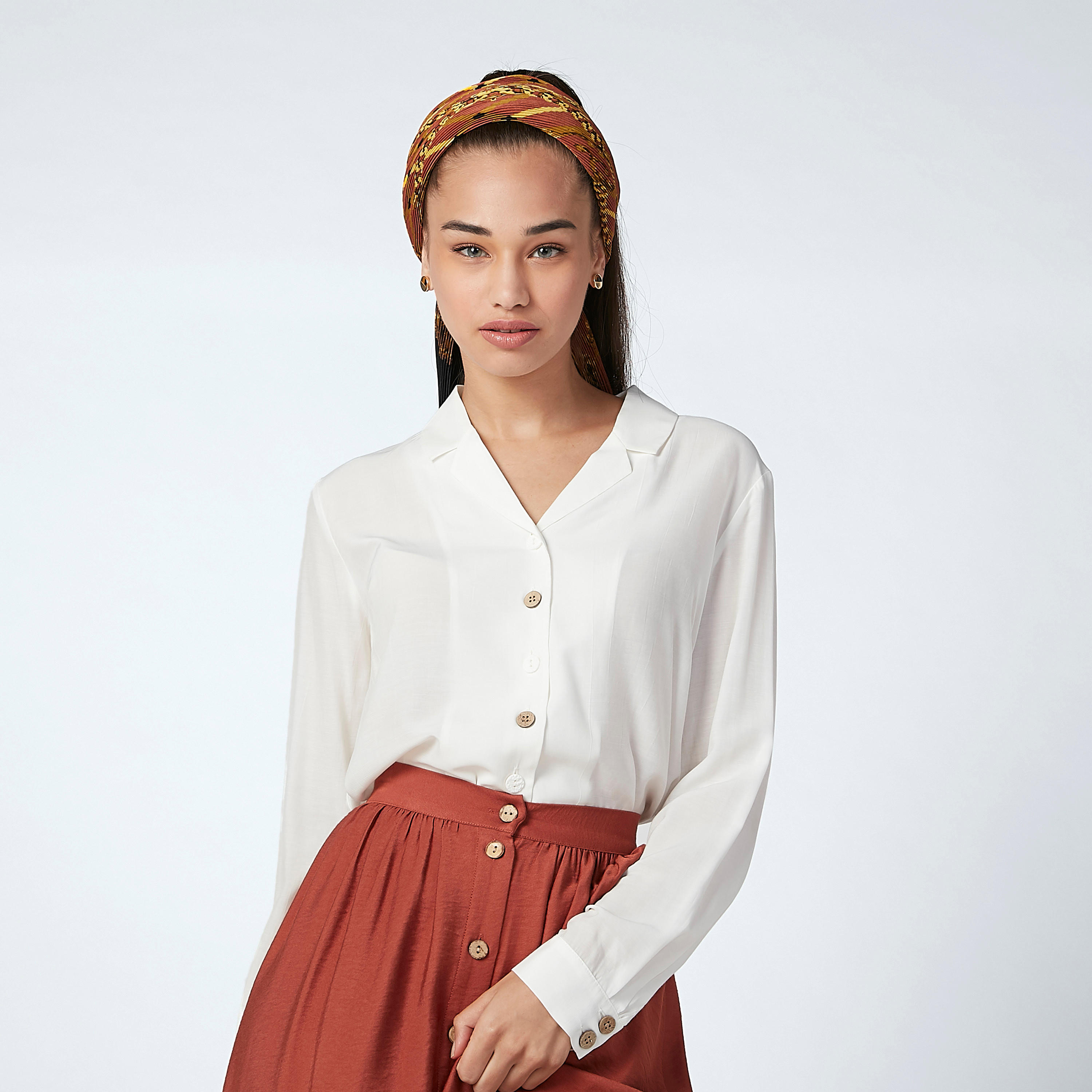 وشاح بطبعات وتفاصيل ثنيات-women-clothingaccessories-scarves-image-2