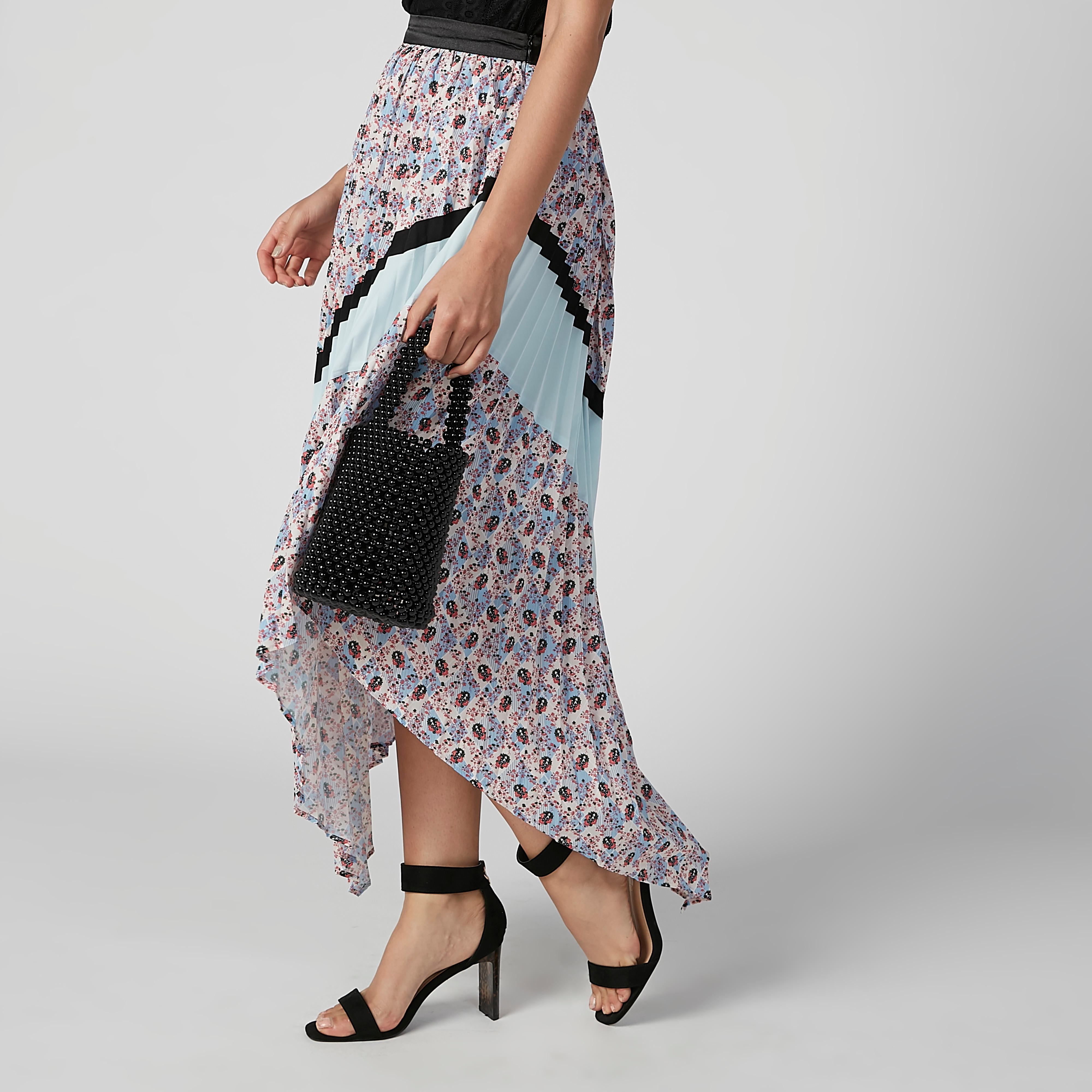 شنطة يد خرز بمقبض-women-bagsandwallets-handbags-image-2