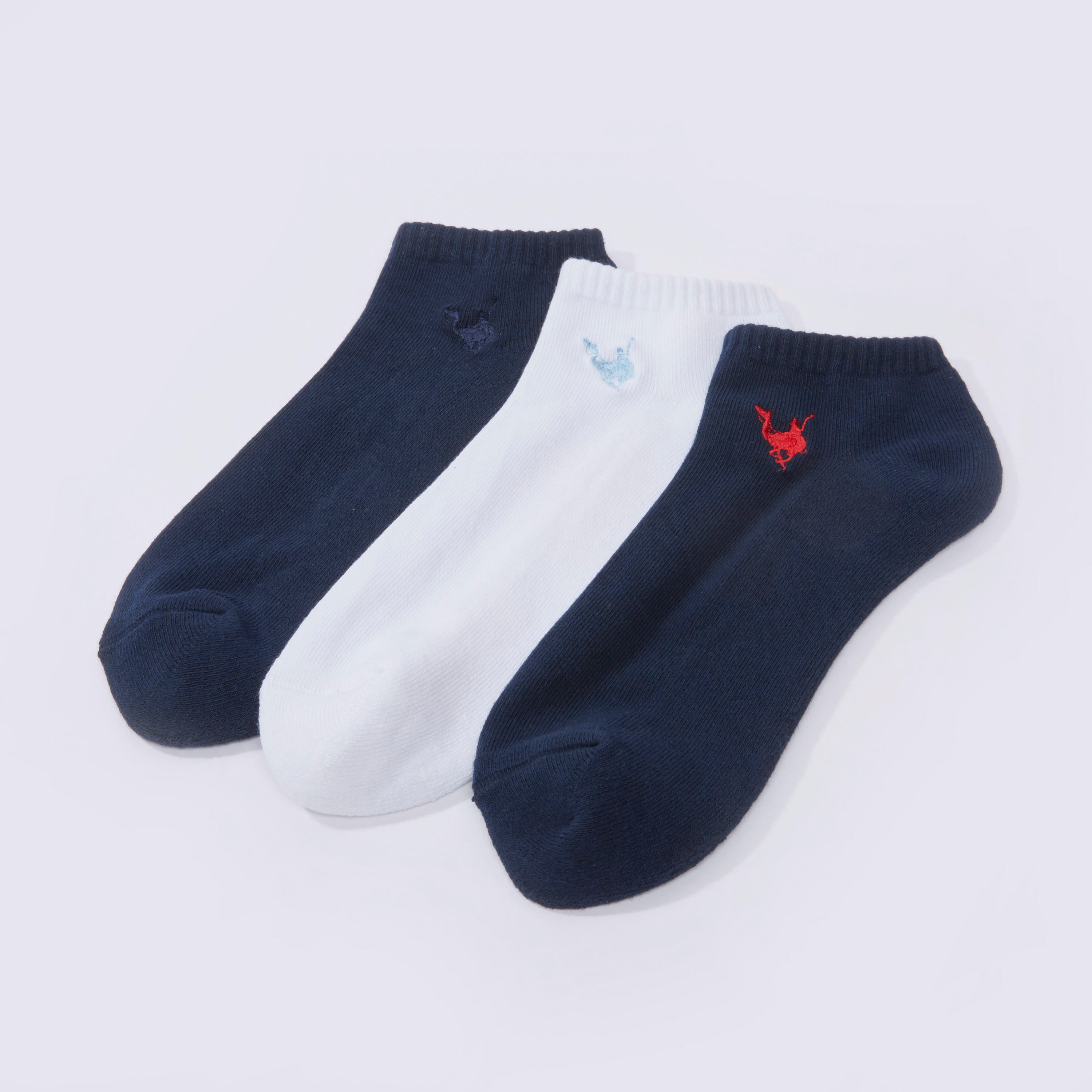 جوارب بارزة الملمس بطول الكاحل بحواف مضلّعة - طقم من 3 أزواج-men-socks-image-2