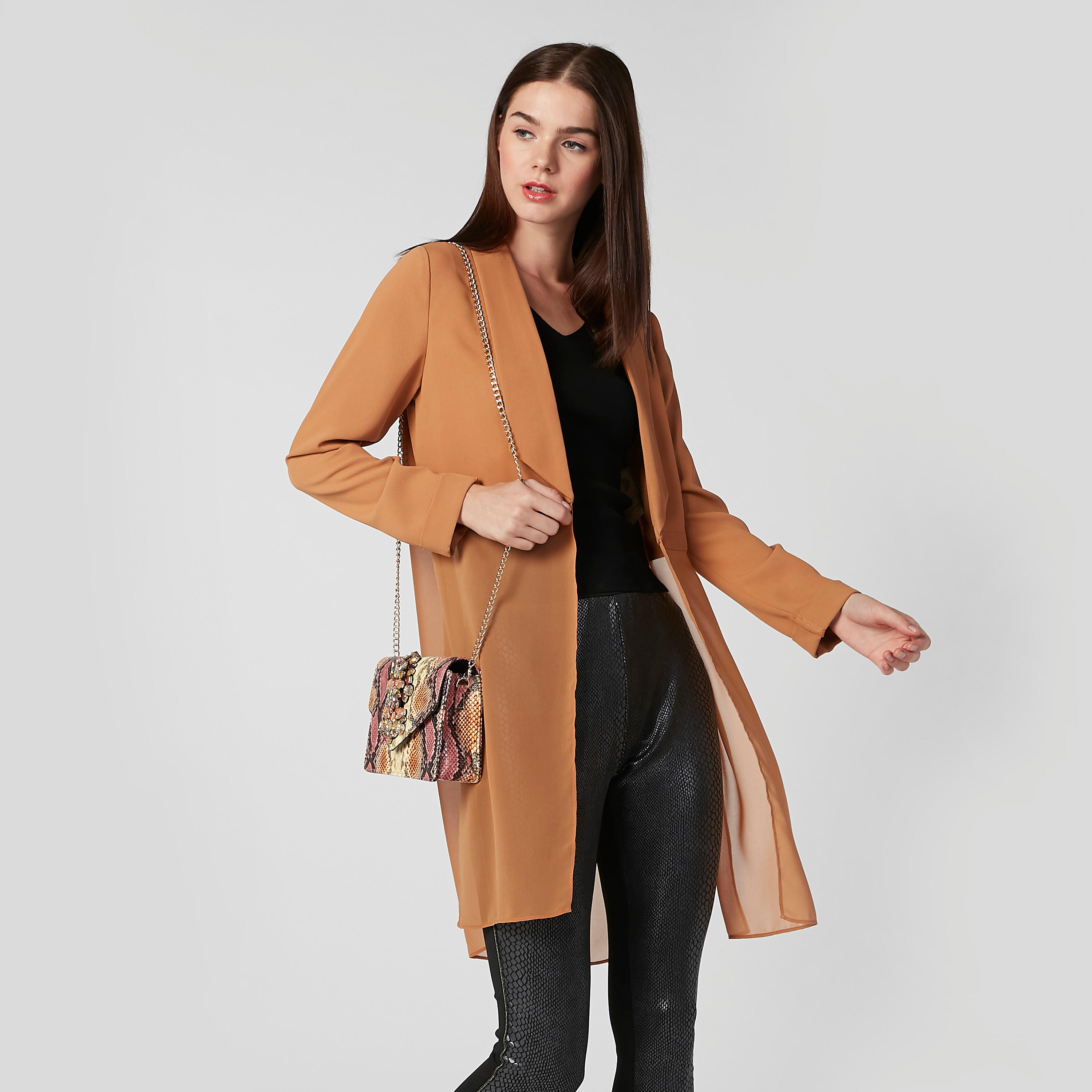 حقيبة ساتشيل بارزة الملمس بزر إغلاق مغناطيسي وطيّة مزيّنة-women-bagsandwallets-handbags-image-2