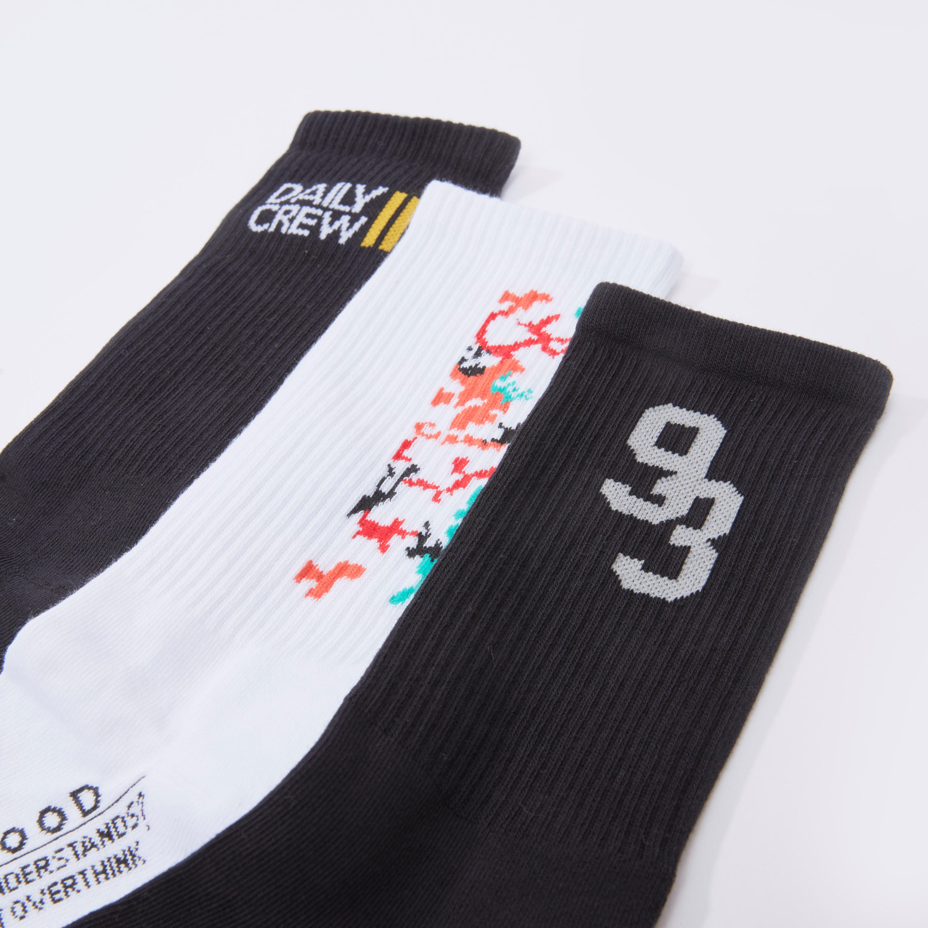 جوارب متنوعة بطول ربلة الساق بحوّاف مضلّعة - طقم من 3 أزواج-men-socks-image-2