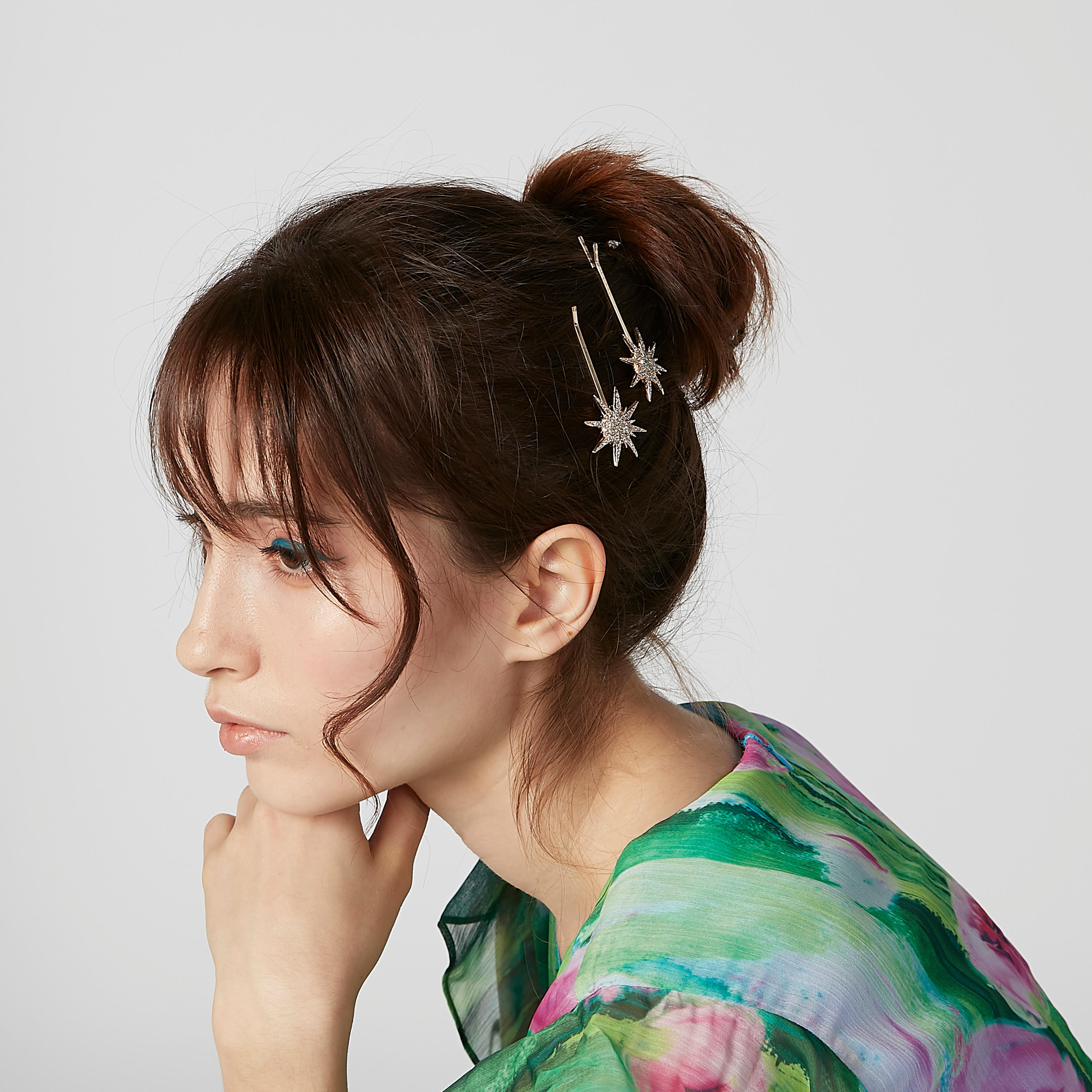 دبابيس شعر مرصّعة بتزيينات - طقم من 4 قطع-women-hairaccessories-image-2