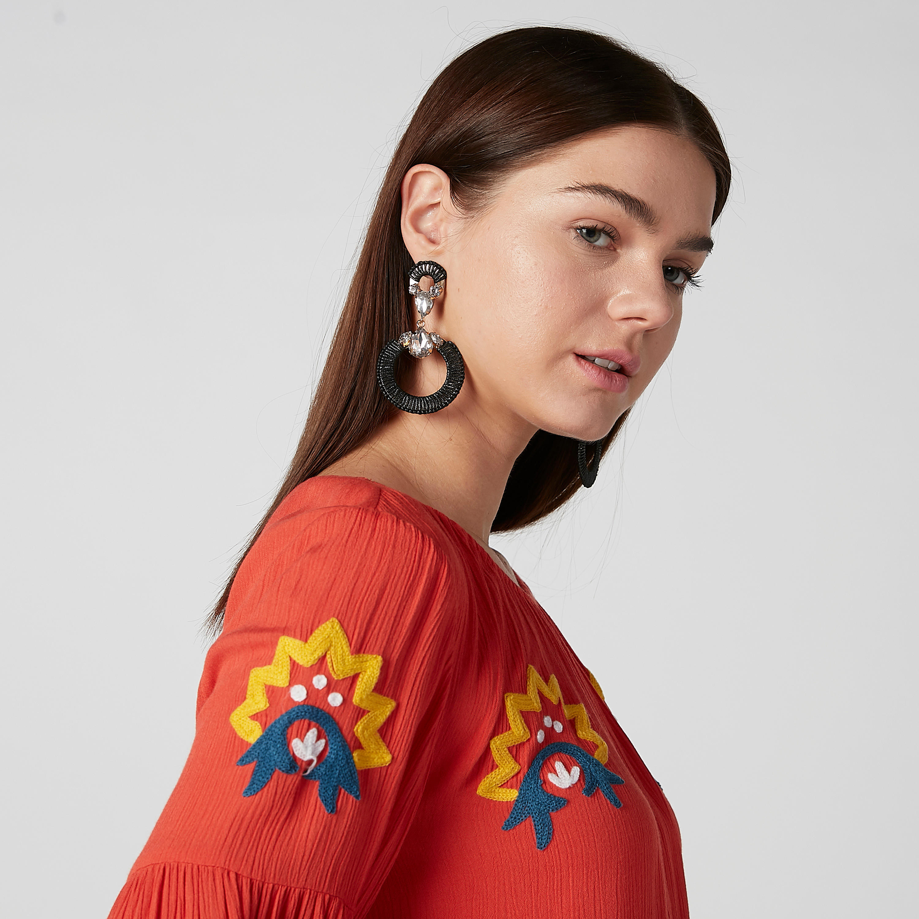 Embellished Dangling Earrings with Pushback Closure-women-watchesandjewellery-jewellery-earrings-image-2