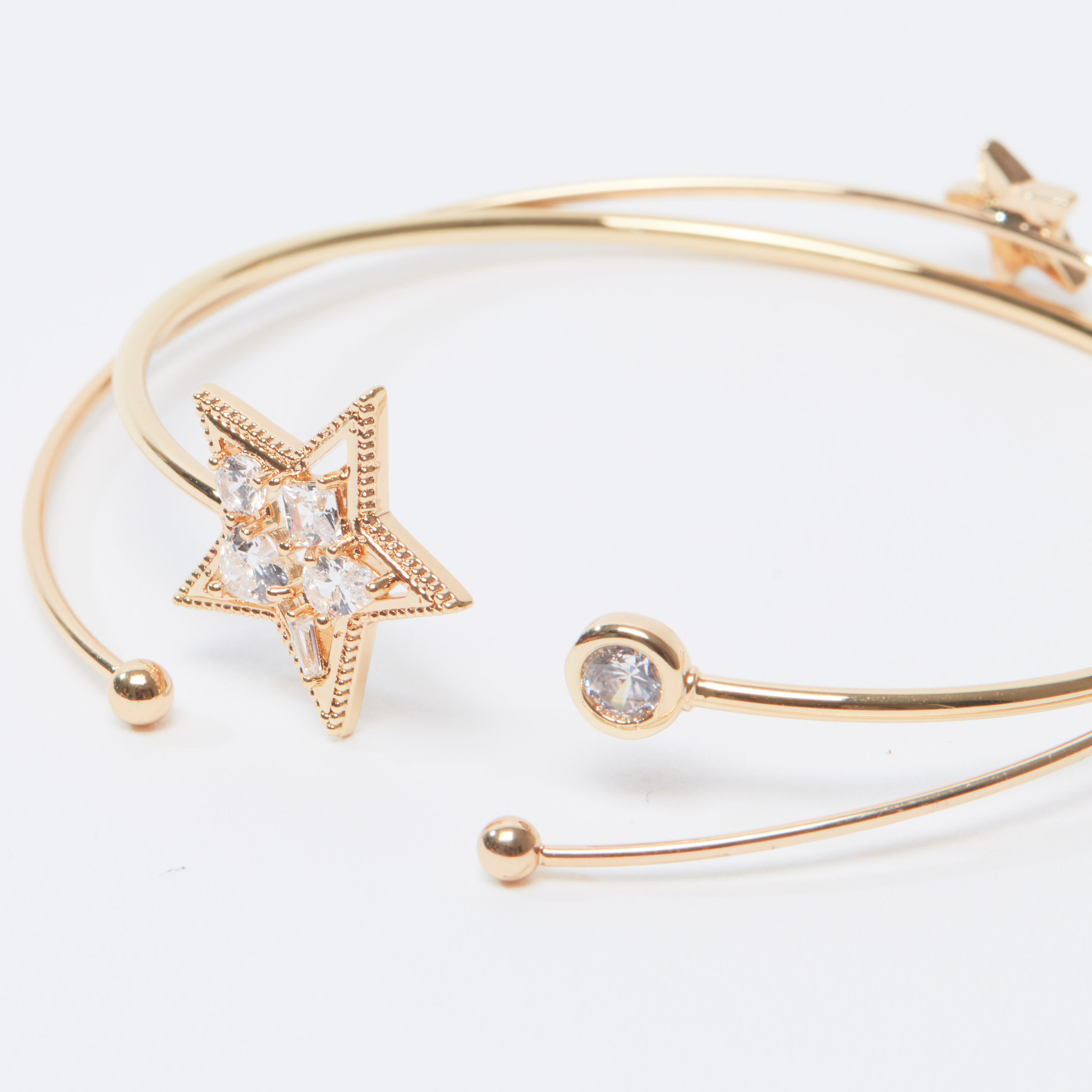 أساور مزيّنة - طقم من قطعتين-women-watchesandjewellery-jewellery-banglesandbracelets-image-3