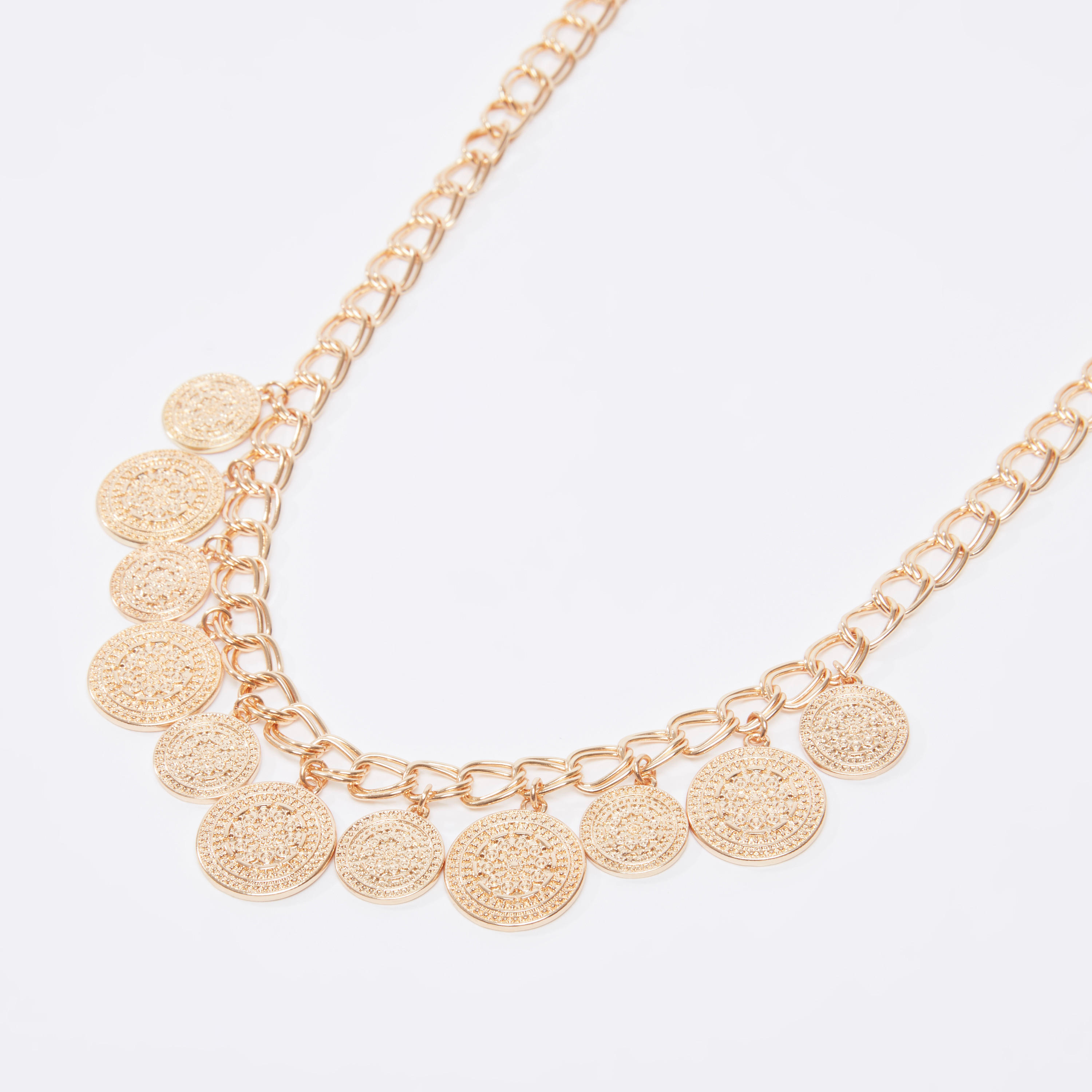 قلادة ميتاليك بمشبك إغلاق ودلّايات-women-watchesandjewellery-jewellery-necklacesandpendants-image-1