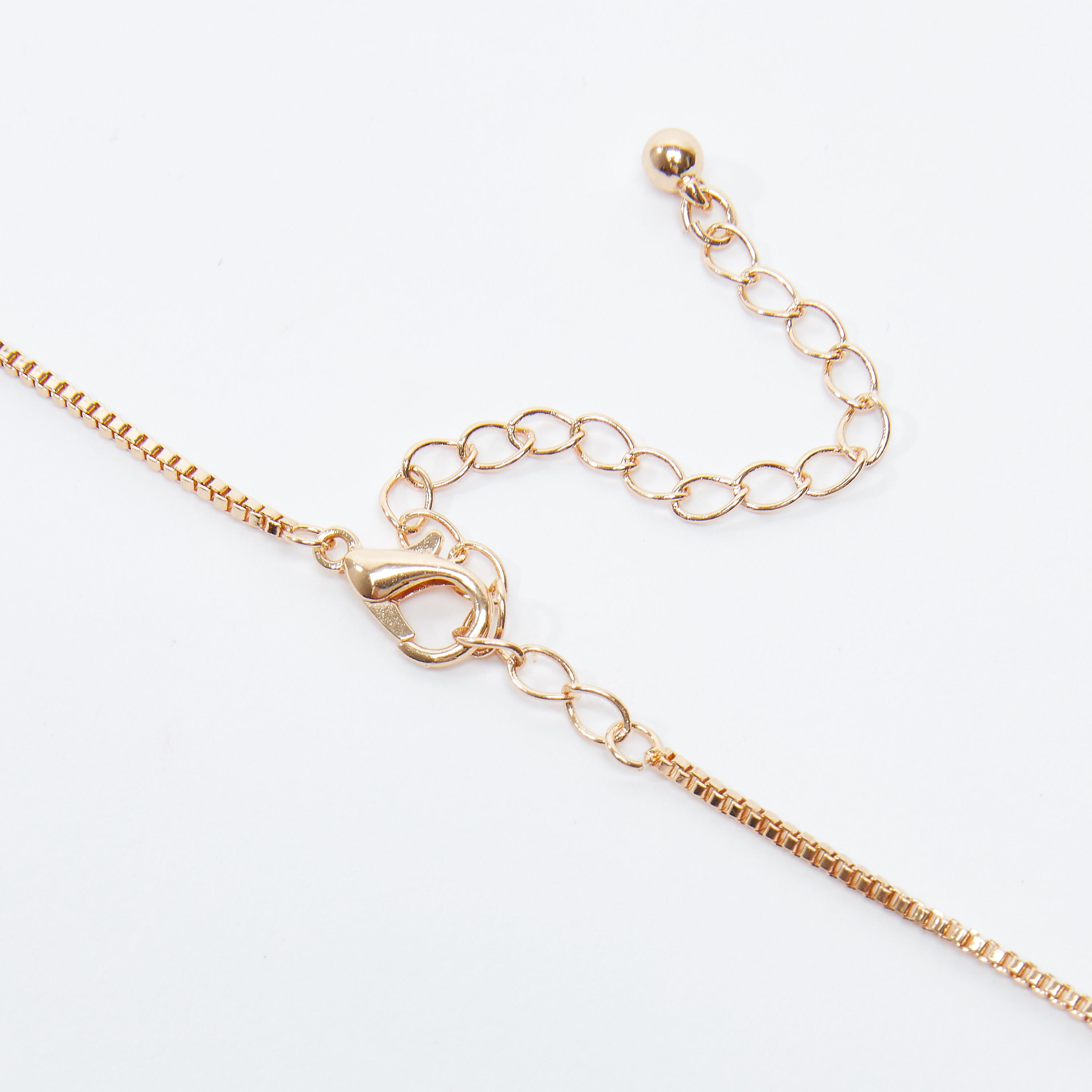 عقد بدلّاية حرف Z ميتاليك ومشبك إغلاق-women-watchesandjewellery-jewellery-necklacesandpendants-image-3