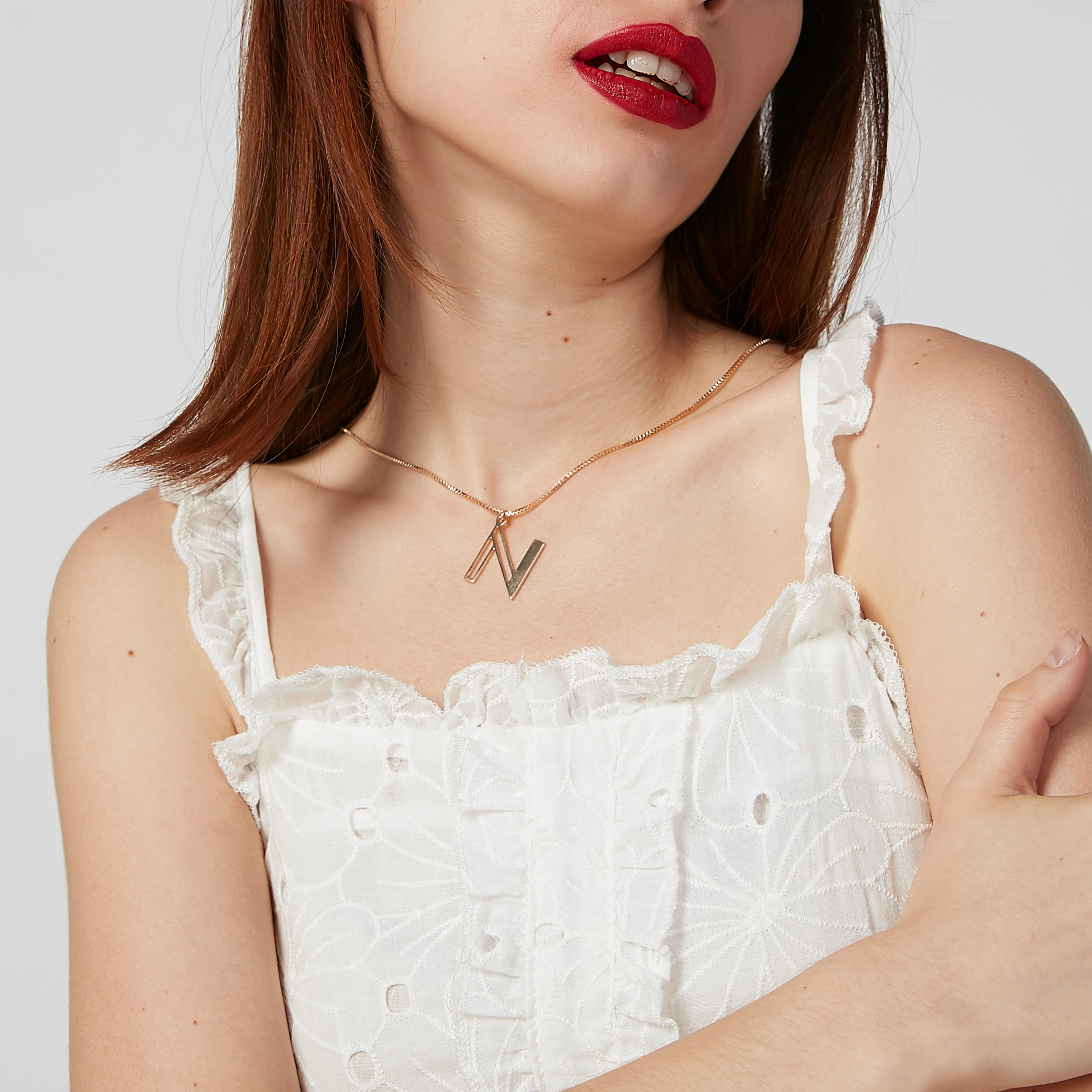 قلادة بدلّاية N ميتاليك ومشبك إغلاق-women-watchesandjewellery-jewellery-necklacesandpendants-image-2