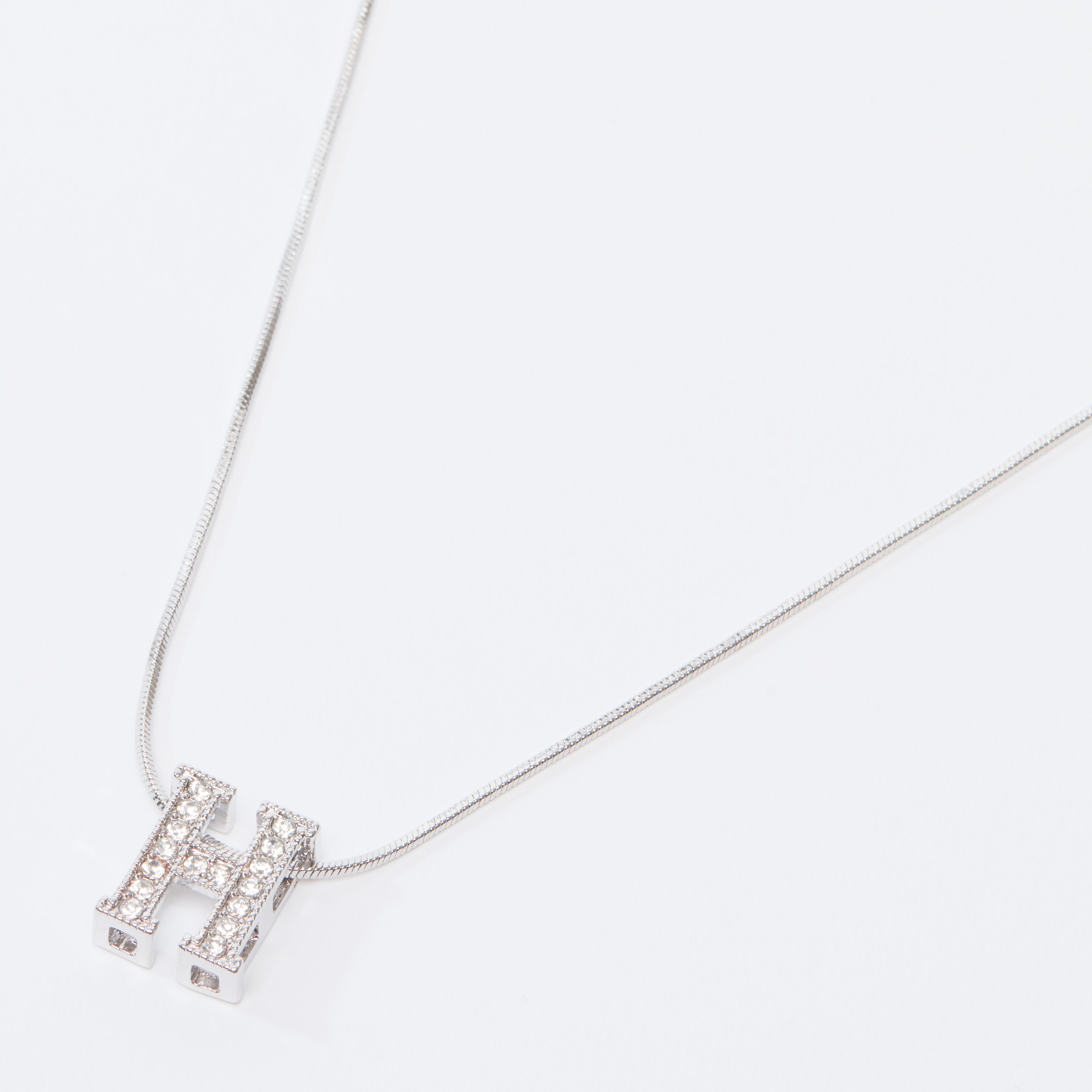 قلادة بدلّاية H مرصّعة ومشبك إغلاق-women-watchesandjewellery-jewellery-necklacesandpendants-image-1