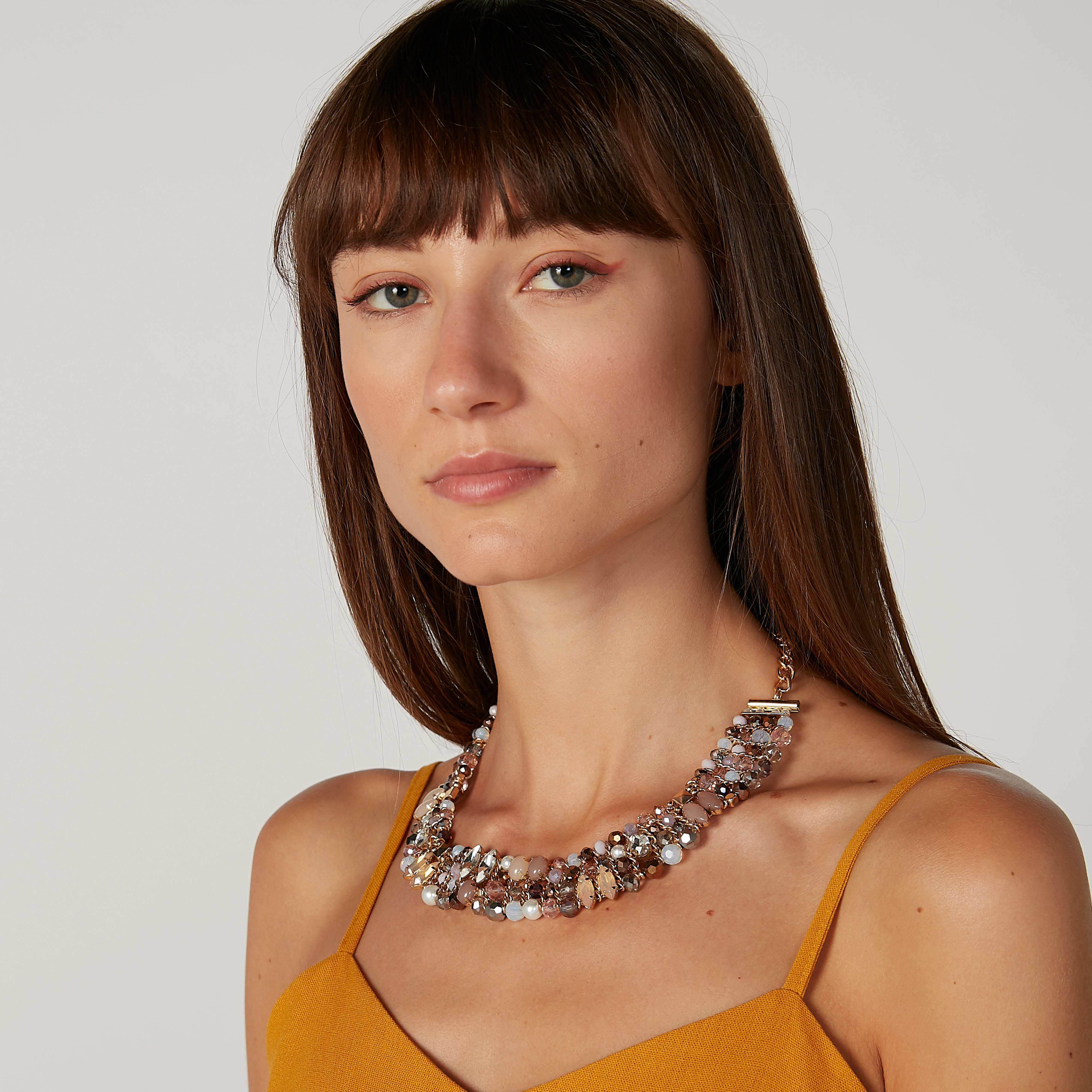 عقد مزيّن بمشبك إغلاق-women-watchesandjewellery-jewellery-necklacesandpendants-image-2