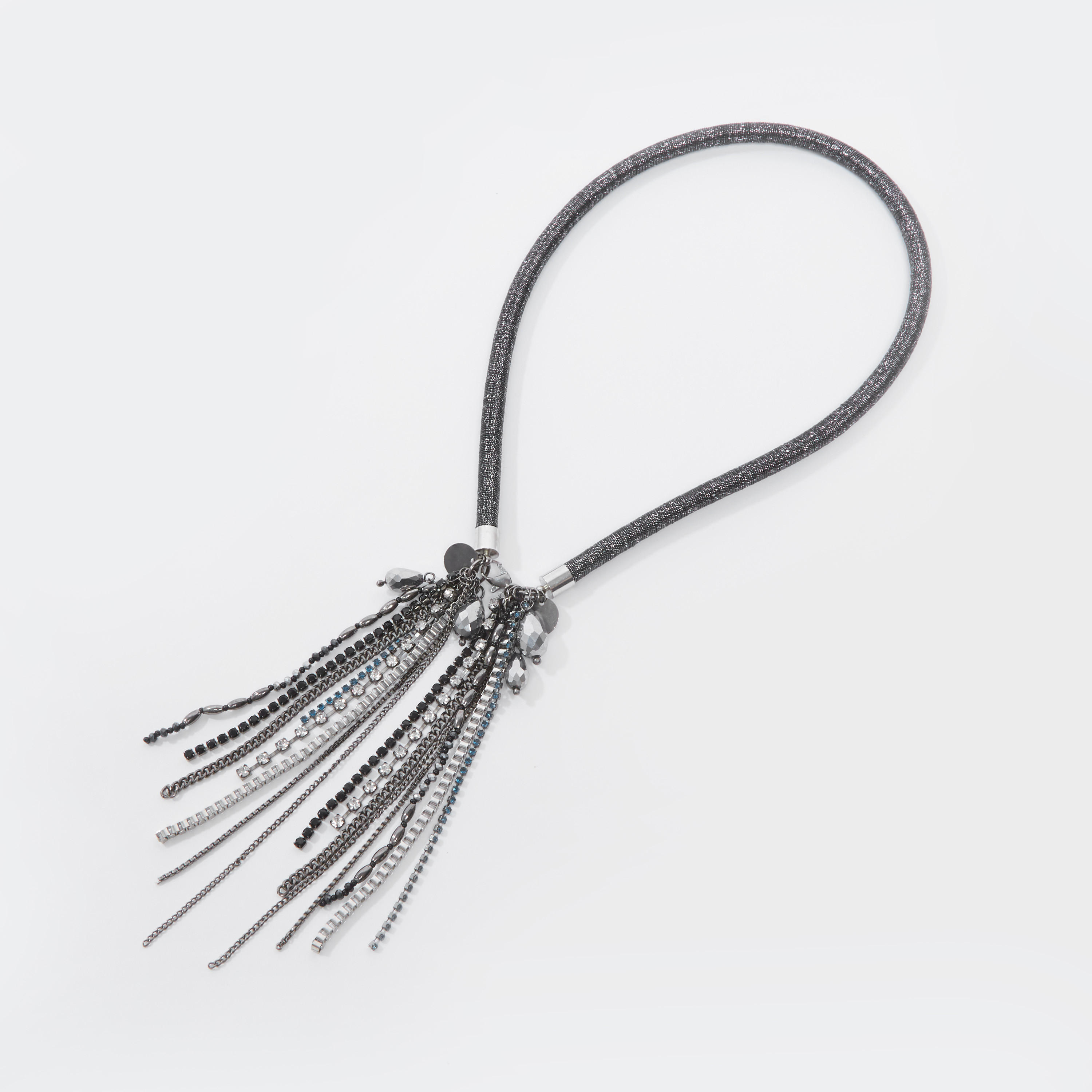 عقد مزيّن بمشبك إغلاق-women-watchesandjewellery-jewellery-necklacesandpendants-image-1