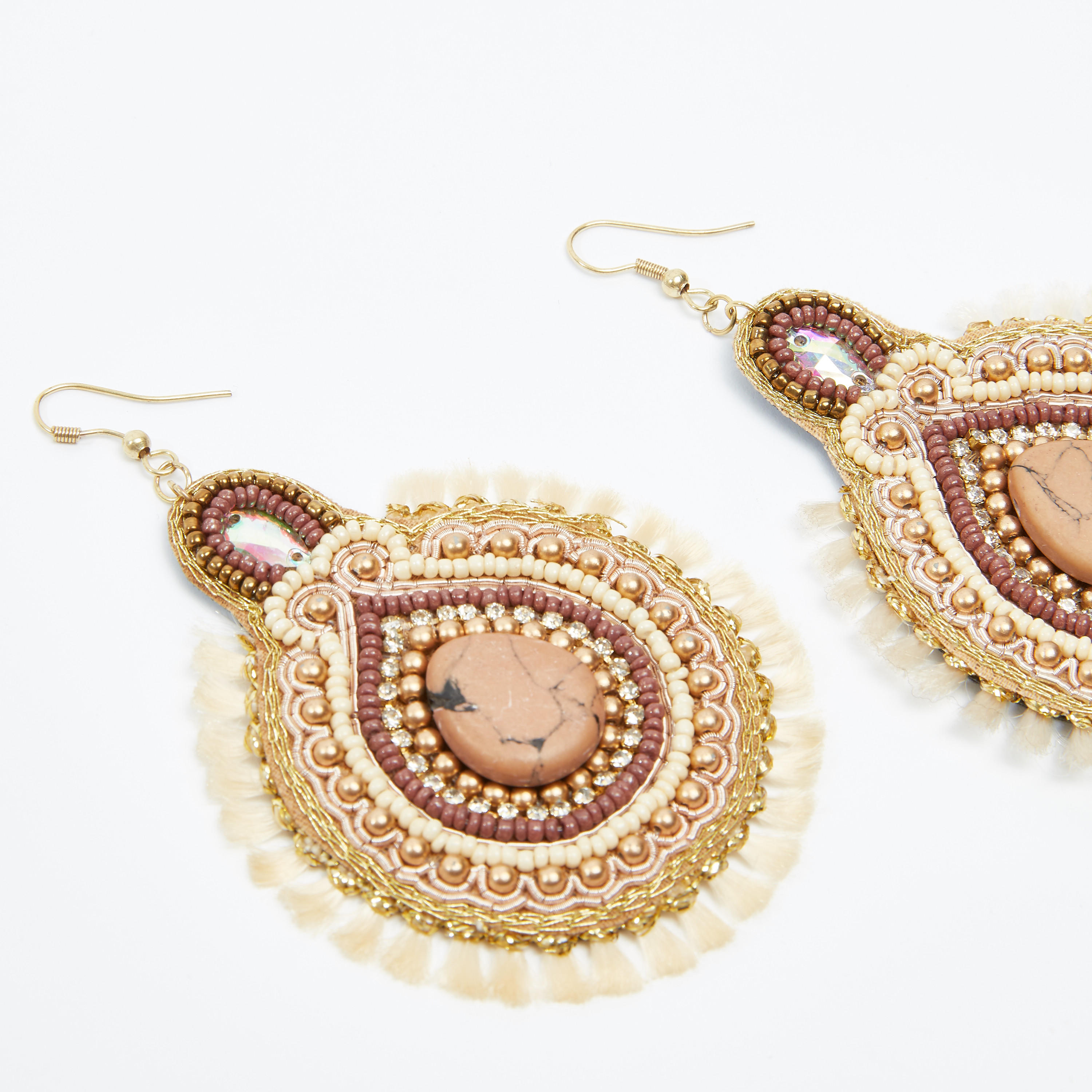 حلقان بدلّاية مزيّنة ومكبس إغلاق-women-watchesandjewellery-jewellery-earrings-image-2