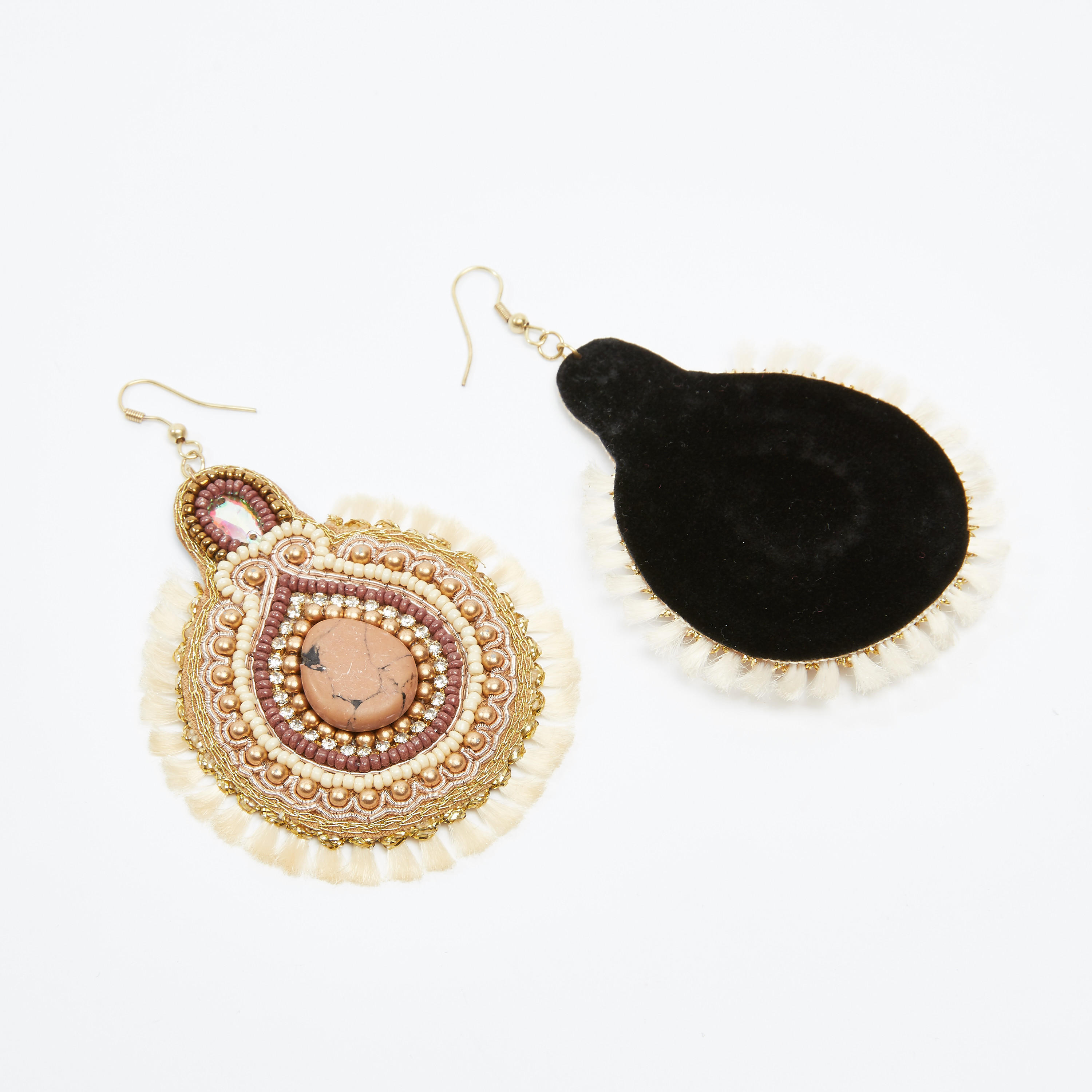 حلقان بدلّاية مزيّنة ومكبس إغلاق-women-watchesandjewellery-jewellery-earrings-image-1