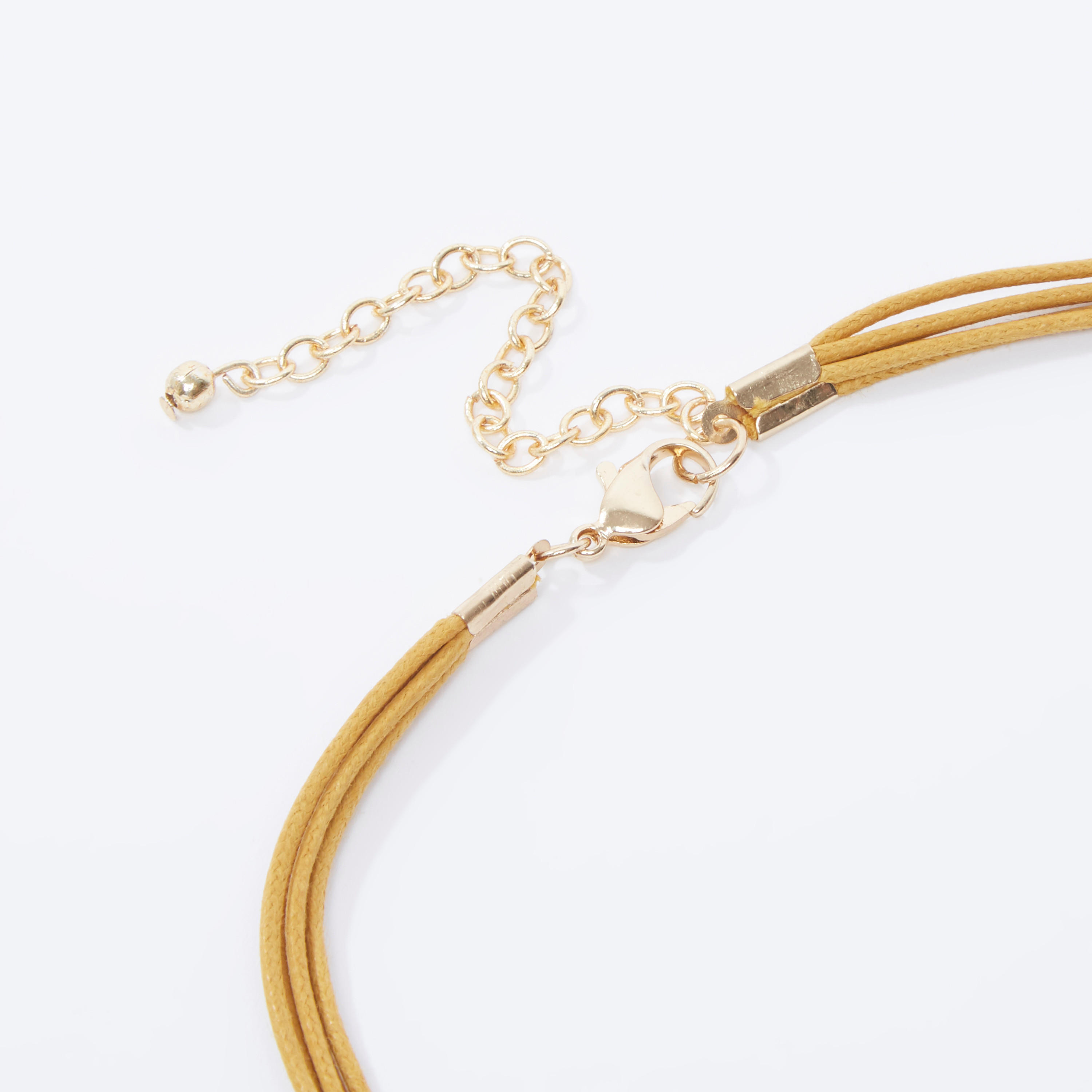 عقد مزيّن بمشبك إغلاق-women-watchesandjewellery-jewellery-necklacesandpendants-image-1