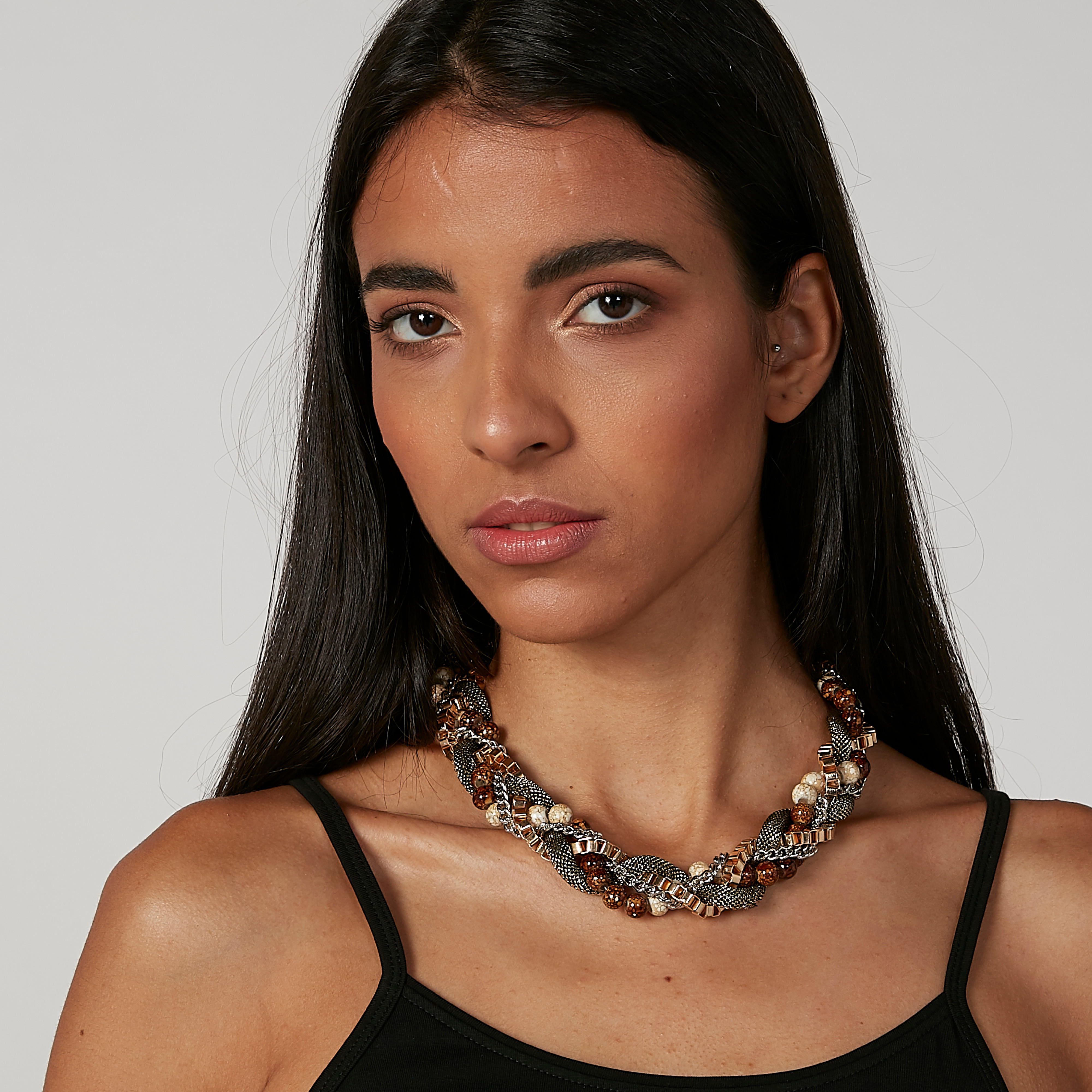 عقد مزيّن بمشبك إغلاق-women-watchesandjewellery-jewellery-necklacesandpendants-image-2