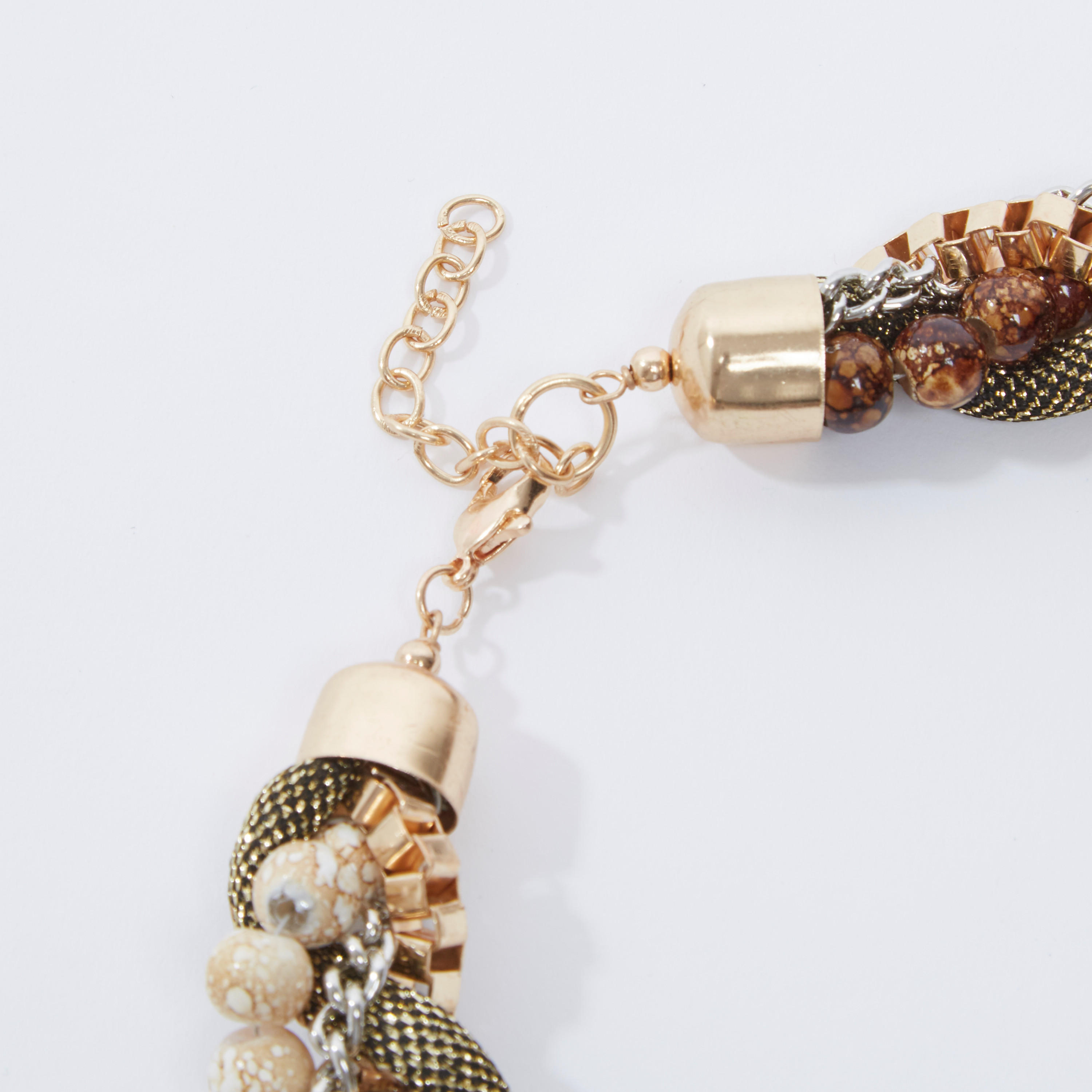 عقد مزيّن بمشبك إغلاق-women-watchesandjewellery-jewellery-necklacesandpendants-image-3
