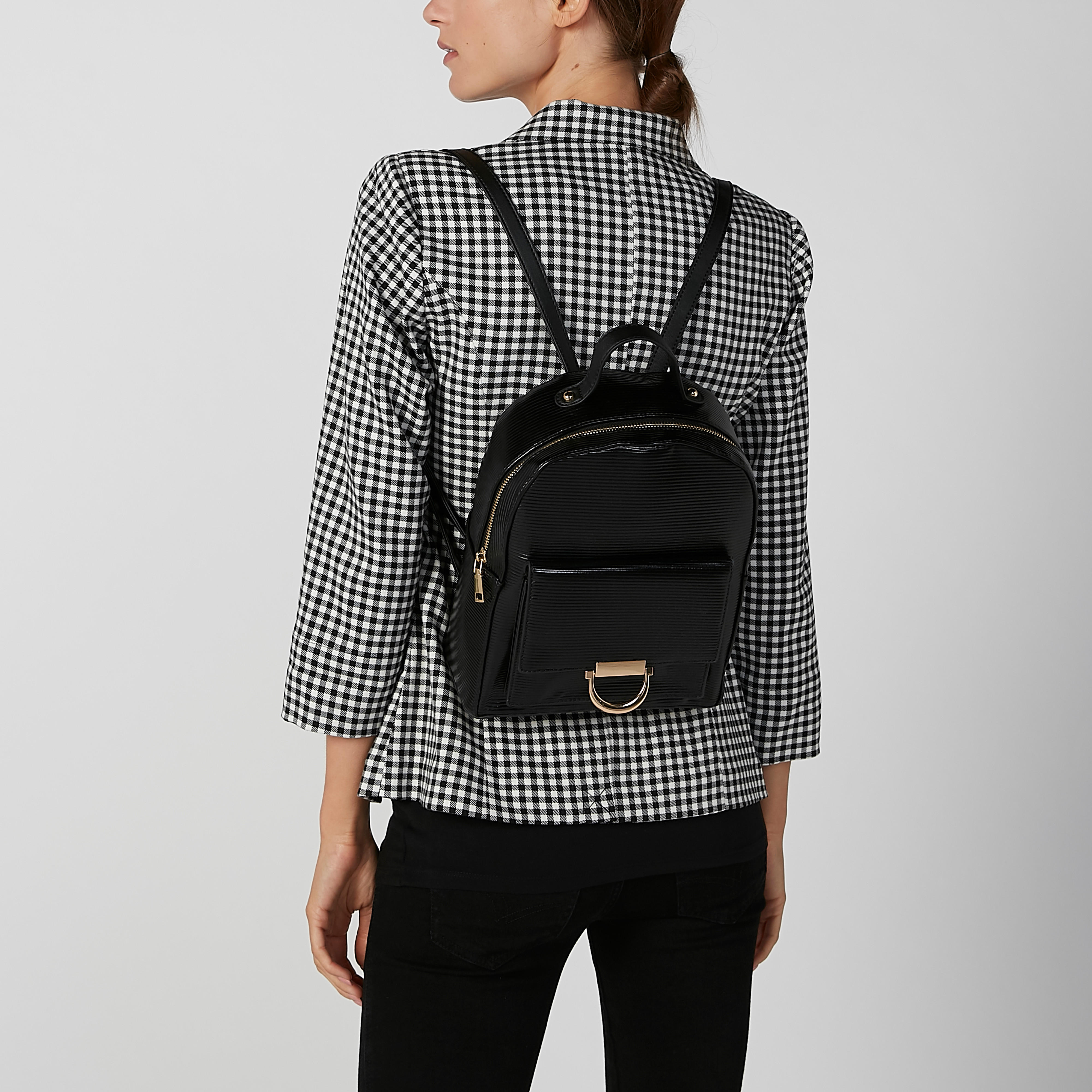 شنطة ظهر بارزة الملمس بحمّالات كتف قابلة للتعديل ومقبض علوي-women-bagsandwallets-handbags-image-2
