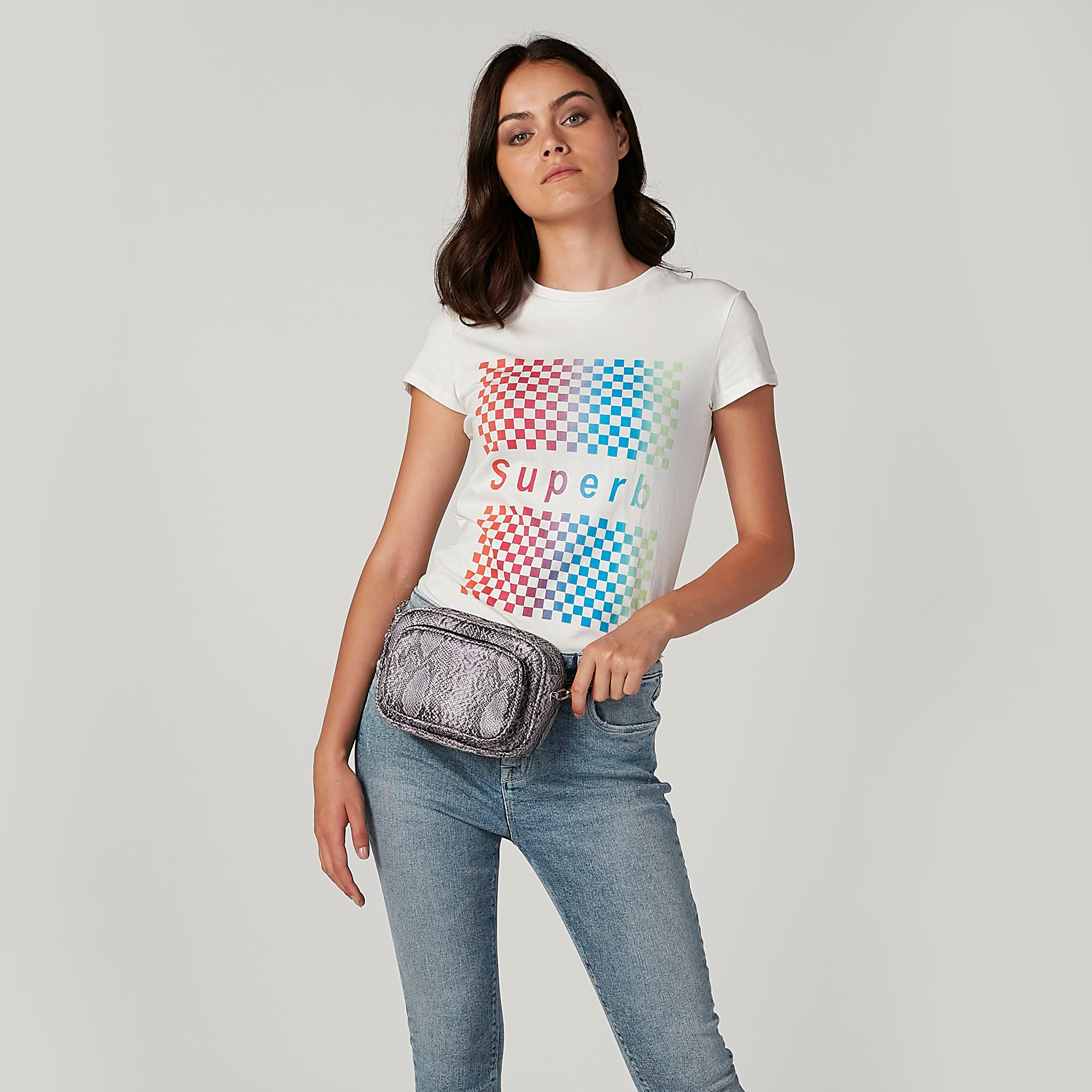 شنطة كروس بودي بسلسلة ميتاليك وطبعات حيوانات-women-bagsandwallets-handbags-image-2