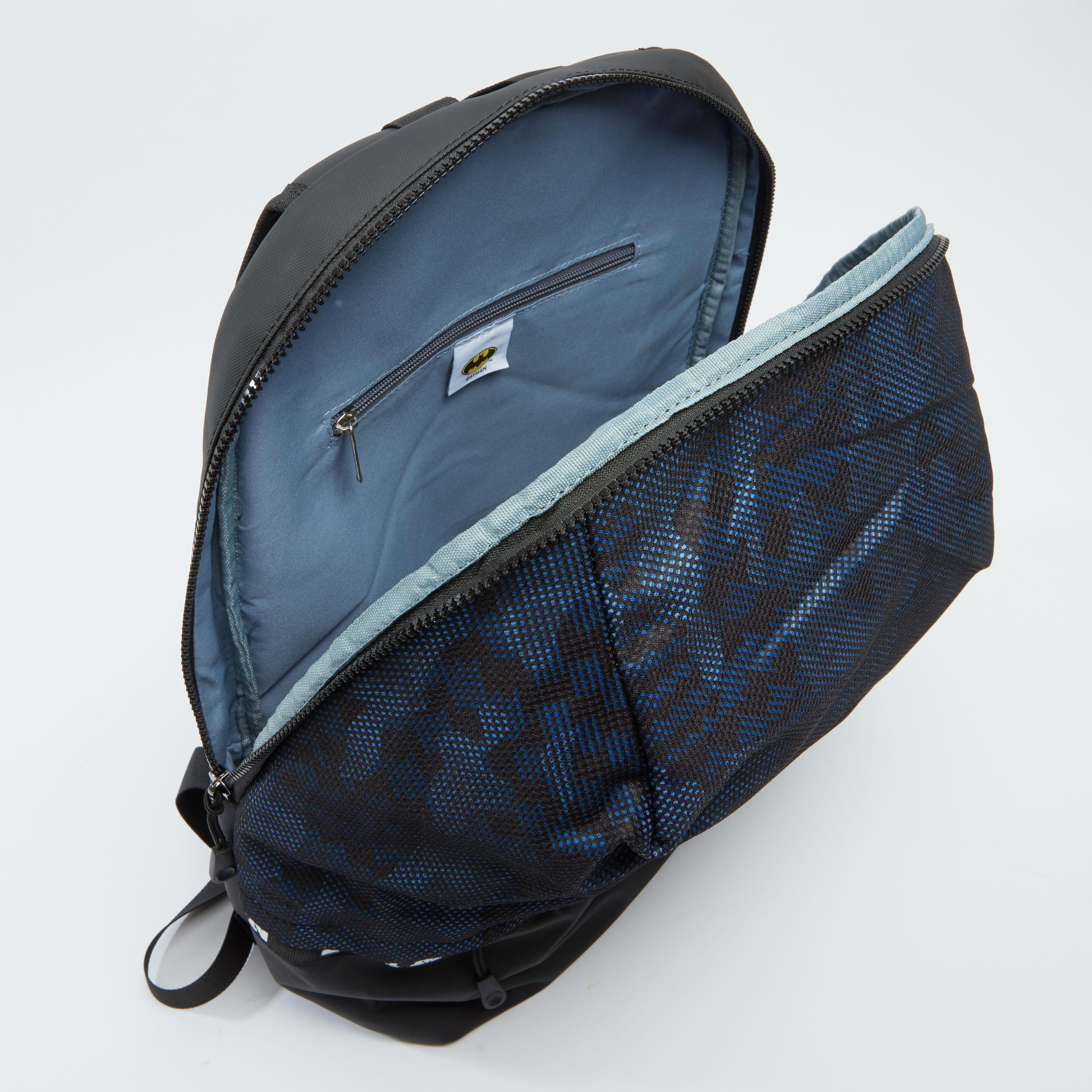 Batman Printed Backpack with Adjustable Straps and Zip Closure-men-bags-image-5