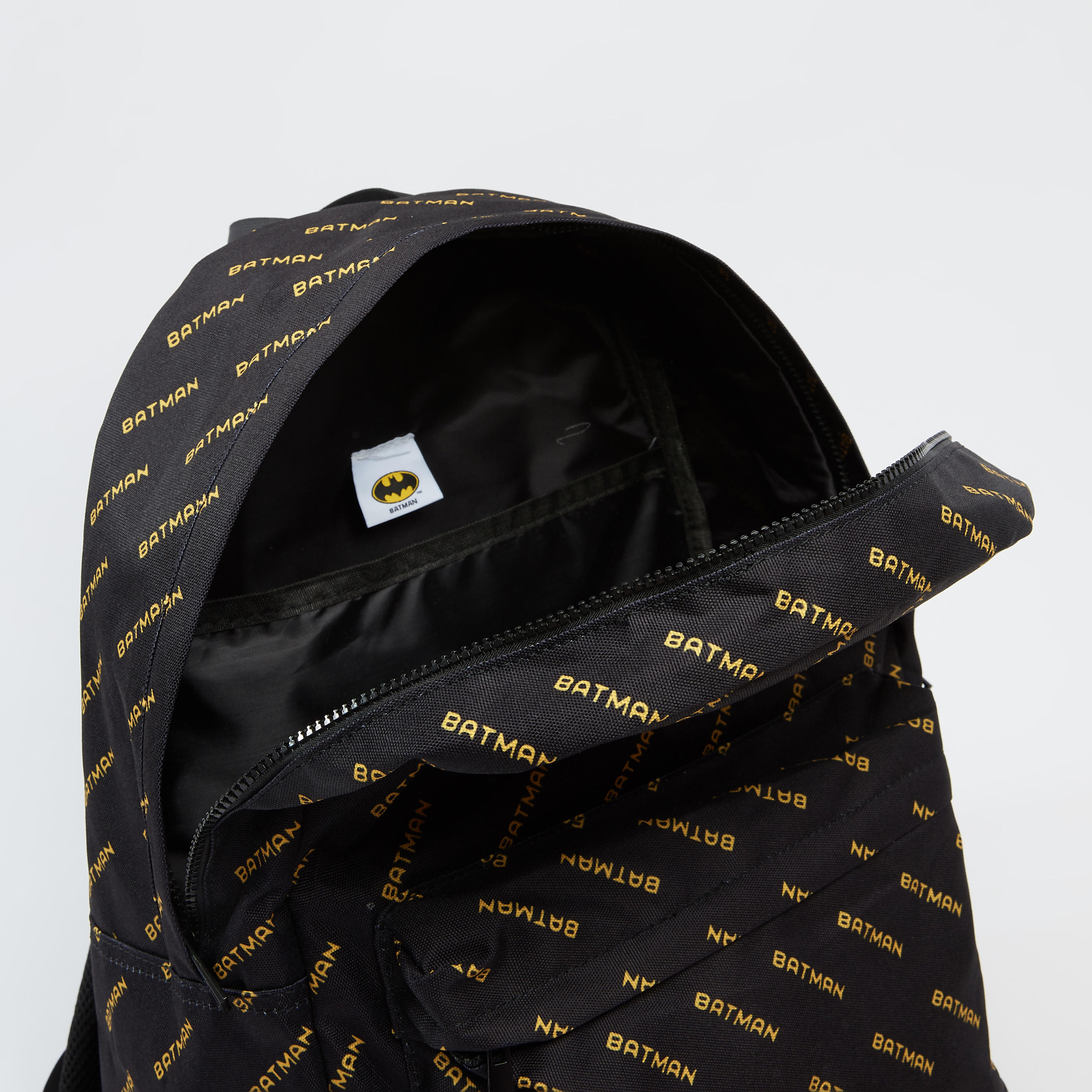شنطة ظهر بحمّالات كتف قابلة للتعديل ومقبض علوي وطبعات باتمان-men-bags-image-1