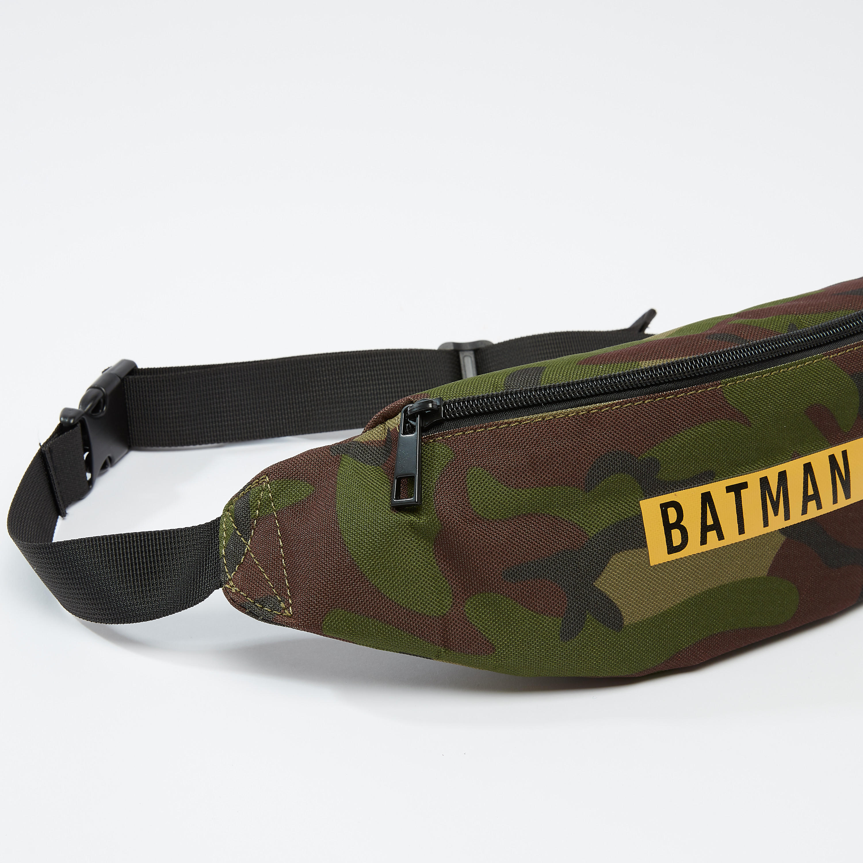 Batman Printed Fanny Pack with Adjustable Strap and Buckle Closure-men-bags-image-3