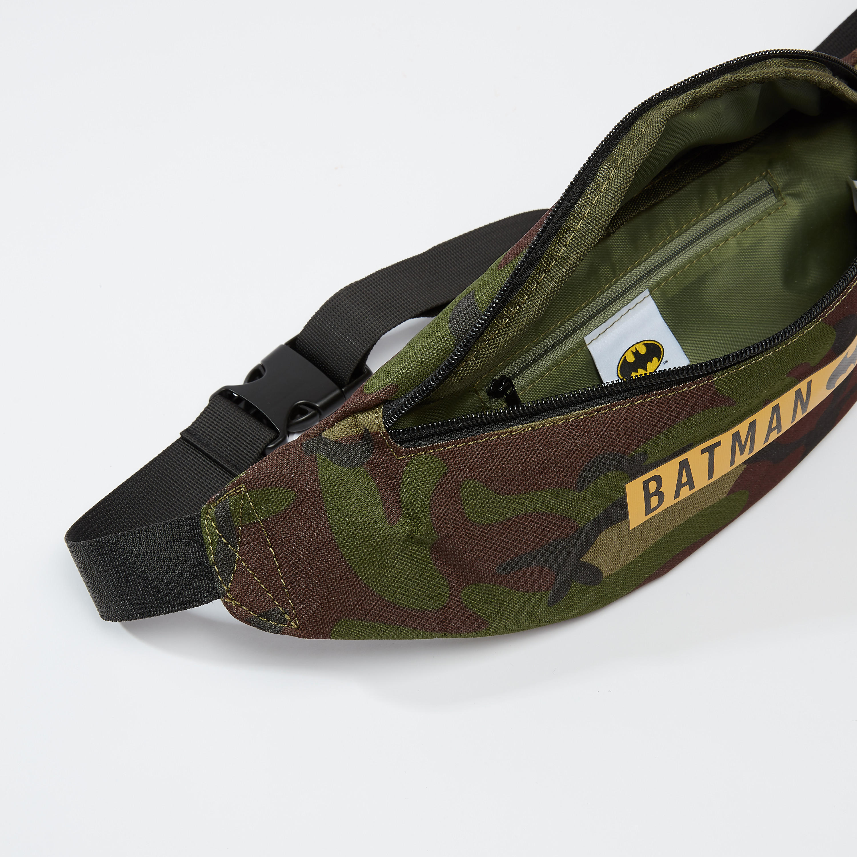 Batman Printed Fanny Pack with Adjustable Strap and Buckle Closure-men-bags-image-5
