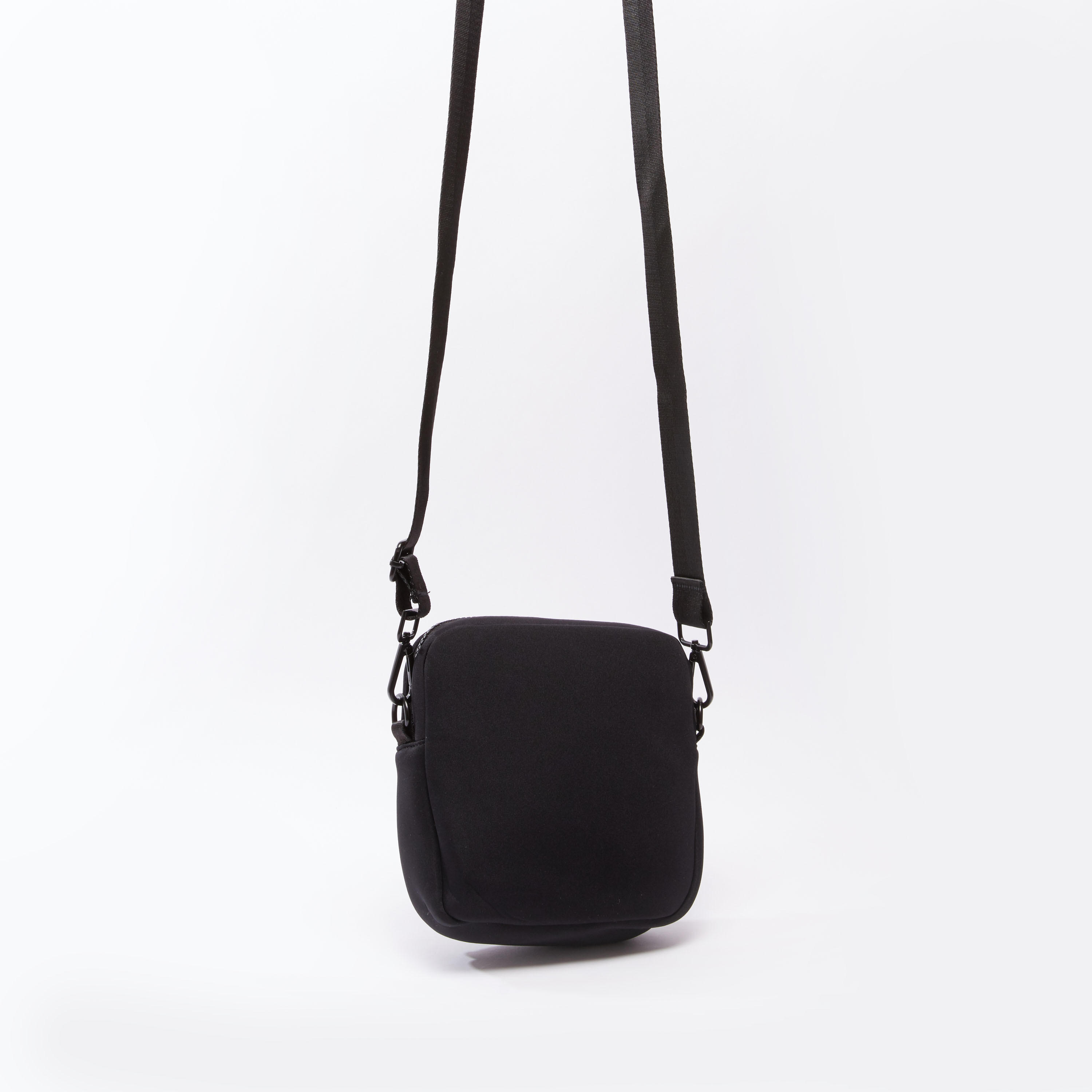 شنطة كروس بودي بسحاب إغلاق وحمالة قابلة للفصل وطبعات باتمان-men-bags-image-4