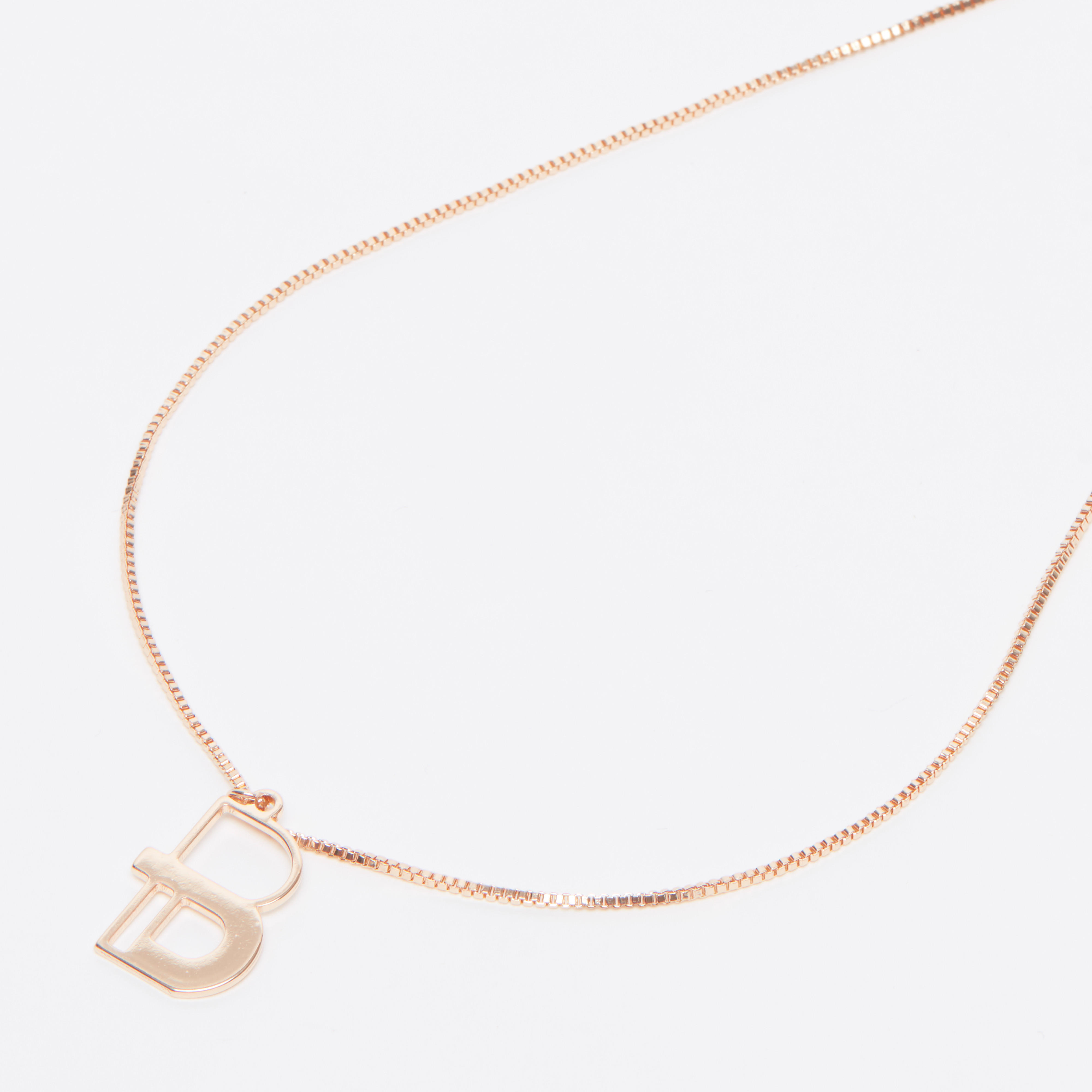 عقد بدلّاية B ميتاليك ومشبك إغلاق-women-watchesandjewellery-jewellery-necklacesandpendants-image-1
