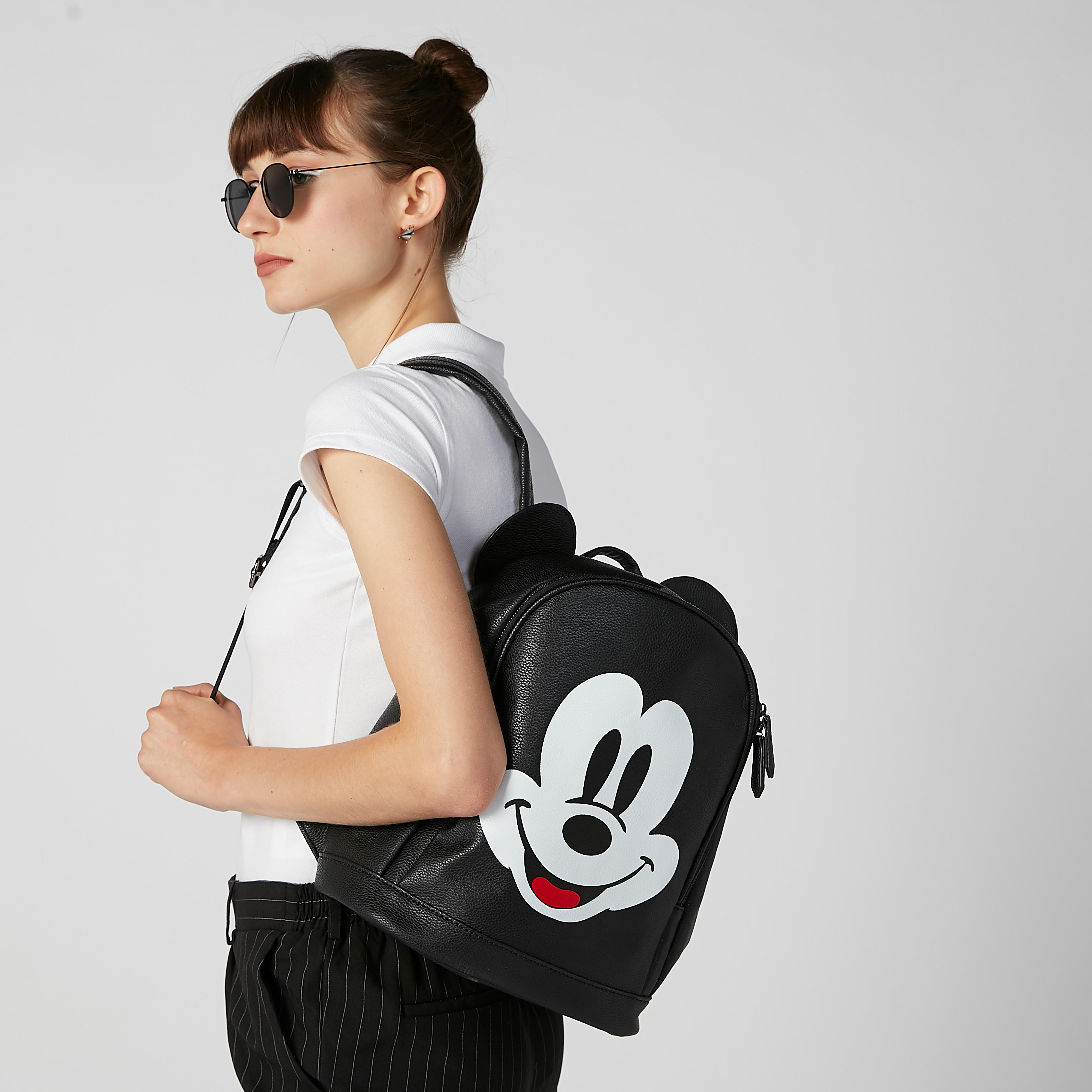 شنطة ظهر بمقبض علوي وحمّالات قابلة للتعديل وطبعات ميكي ماوس-women-bagsandwallets-handbags-image-2