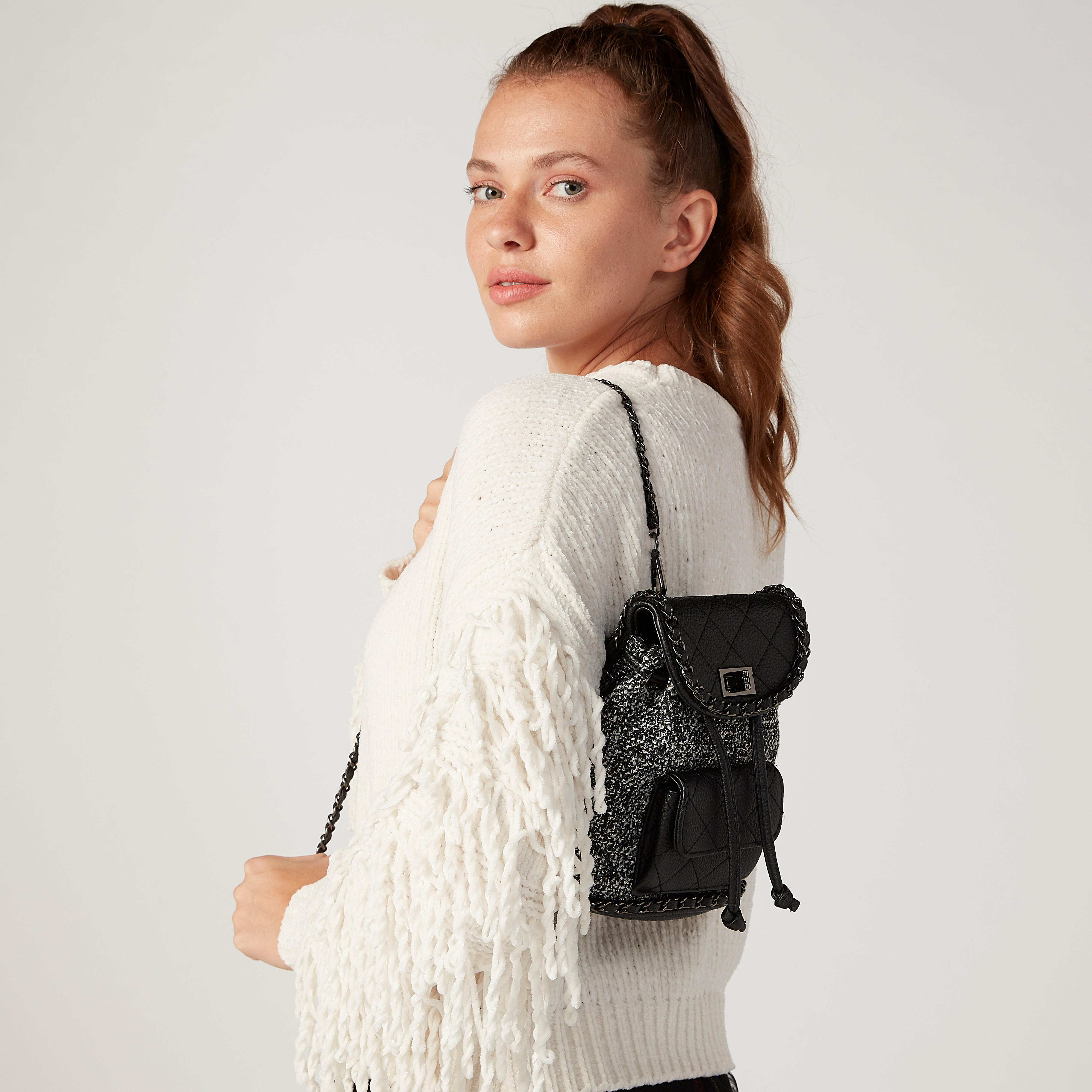 شنطة ظهر بارزة الملمس بقفل دوّار-women-bagsandwallets-handbags-image-2