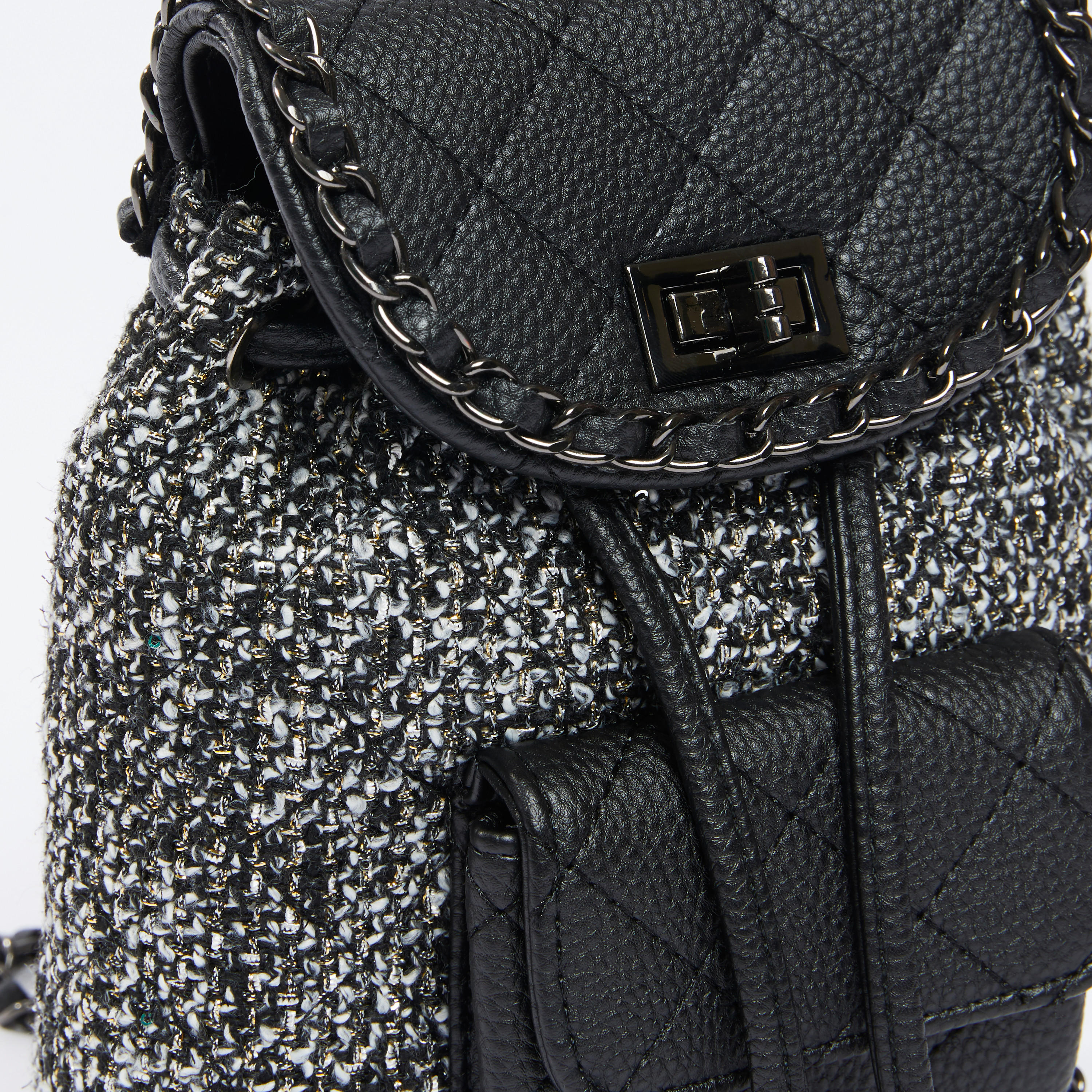 شنطة ظهر بارزة الملمس بقفل دوّار-women-bagsandwallets-handbags-image-3