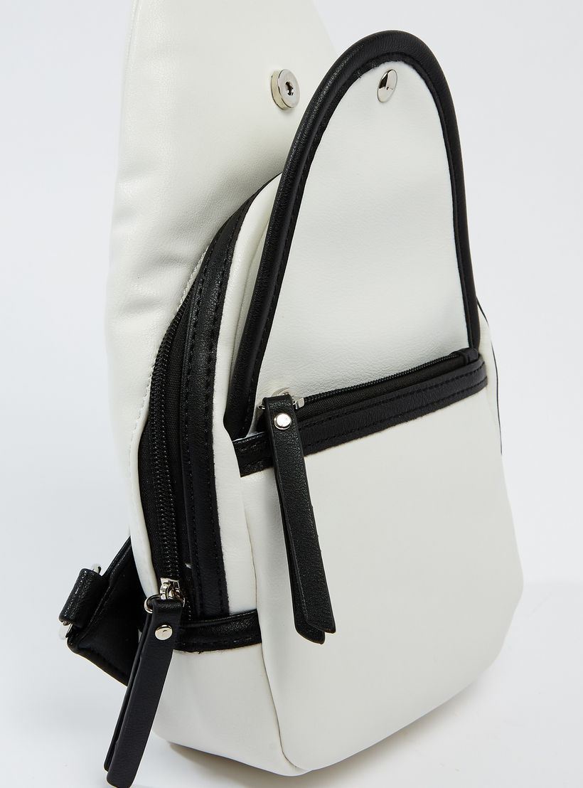 Plain Crossbody Bag with Zip Closure and Adjustable Straps-women-bagsandwallets-handbags-image-3