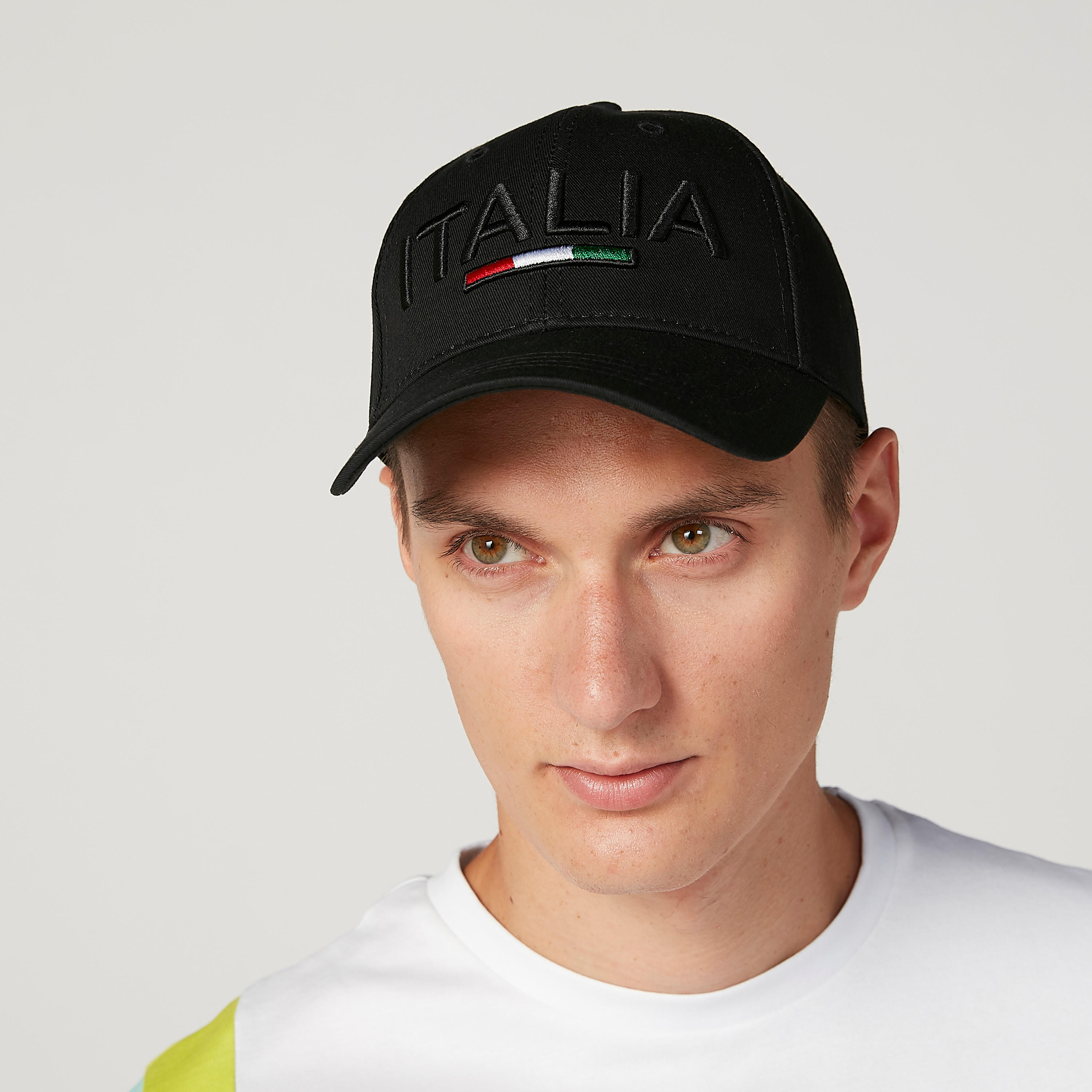 كاب بارز الملمس بزر إغلاق-men-caps-image-2