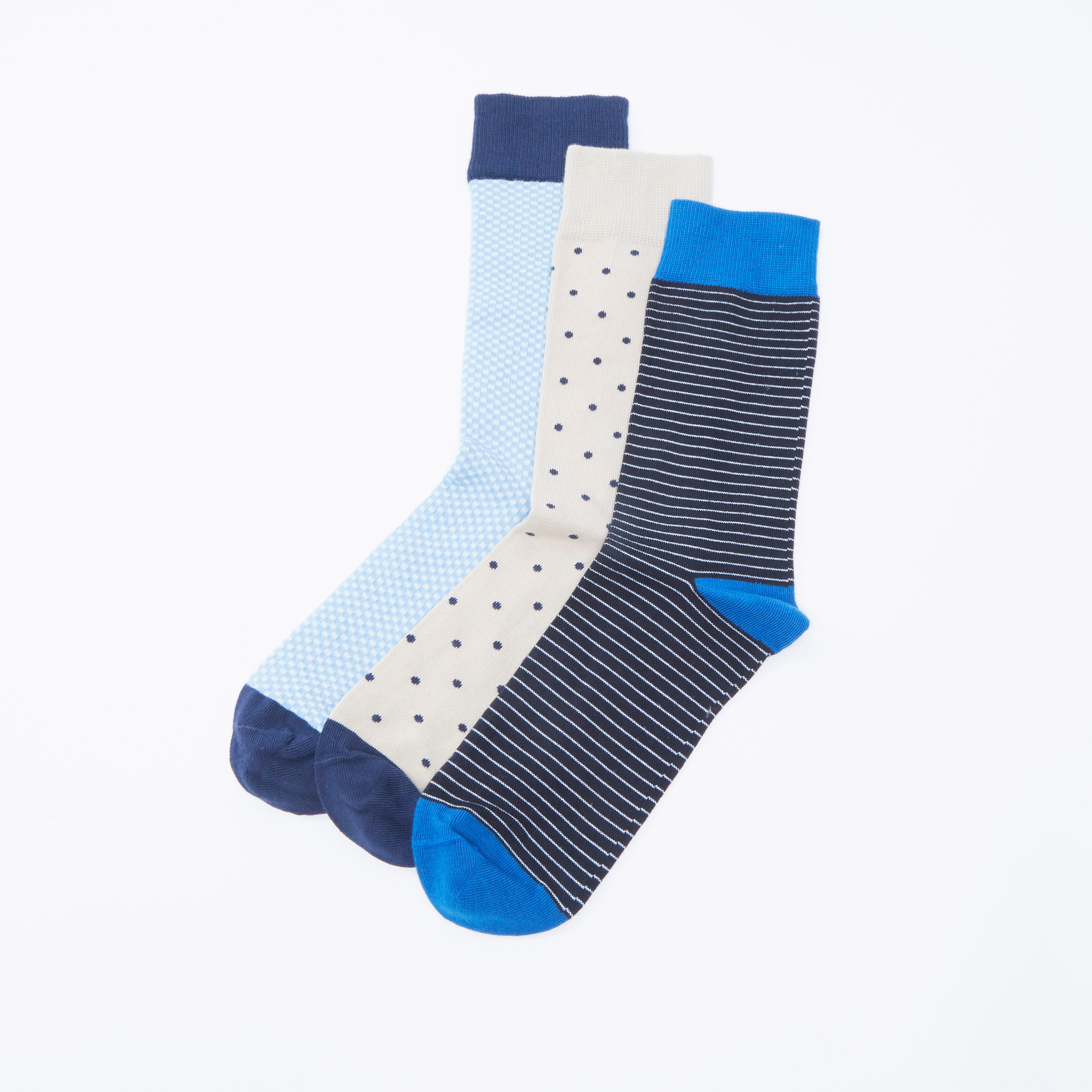 جوارب متنوعة بطول أعلى الكاحل بحواف أساور - طقم من 3 أزواج-men-socks-image-1