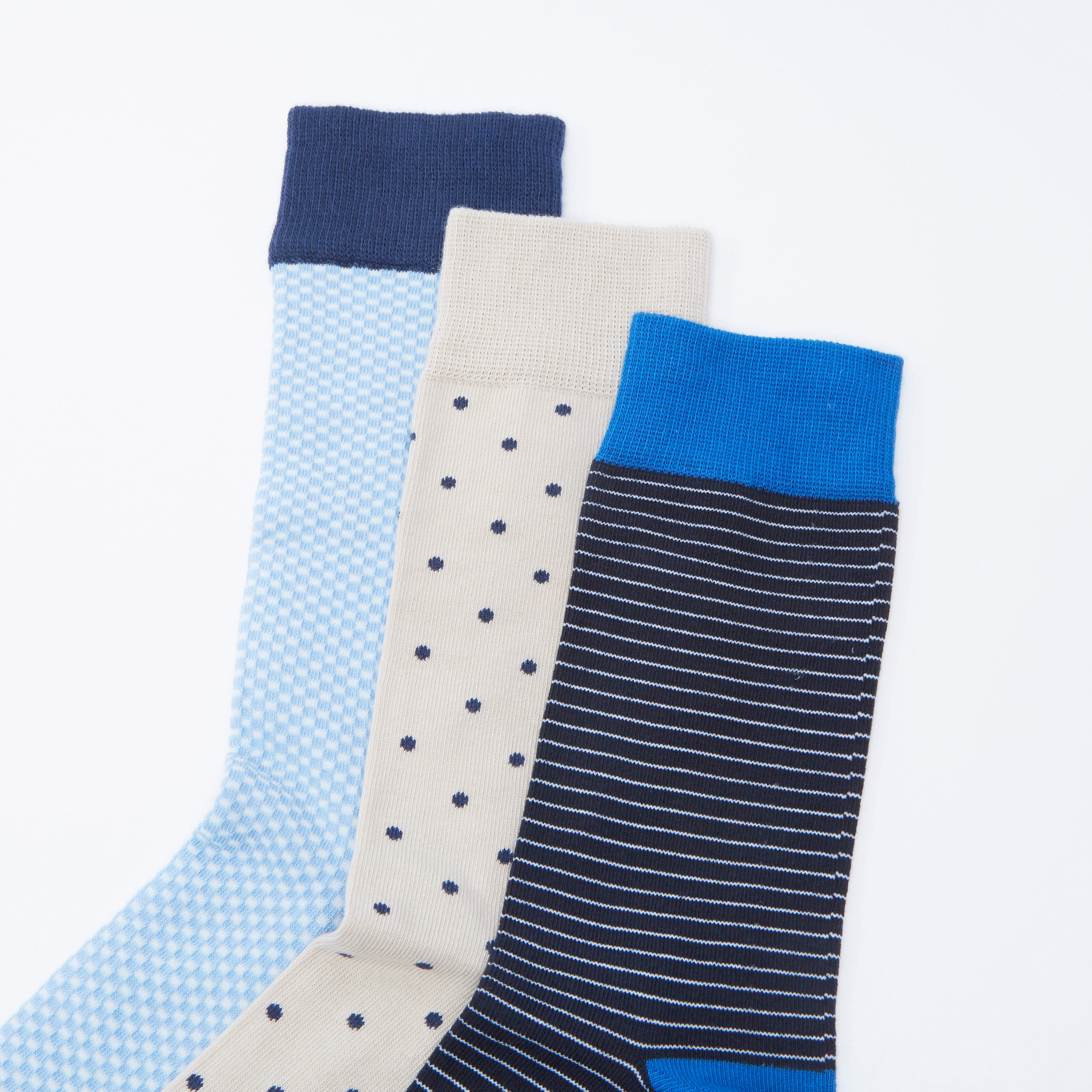 جوارب متنوعة بطول أعلى الكاحل بحواف أساور - طقم من 3 أزواج-men-socks-image-2