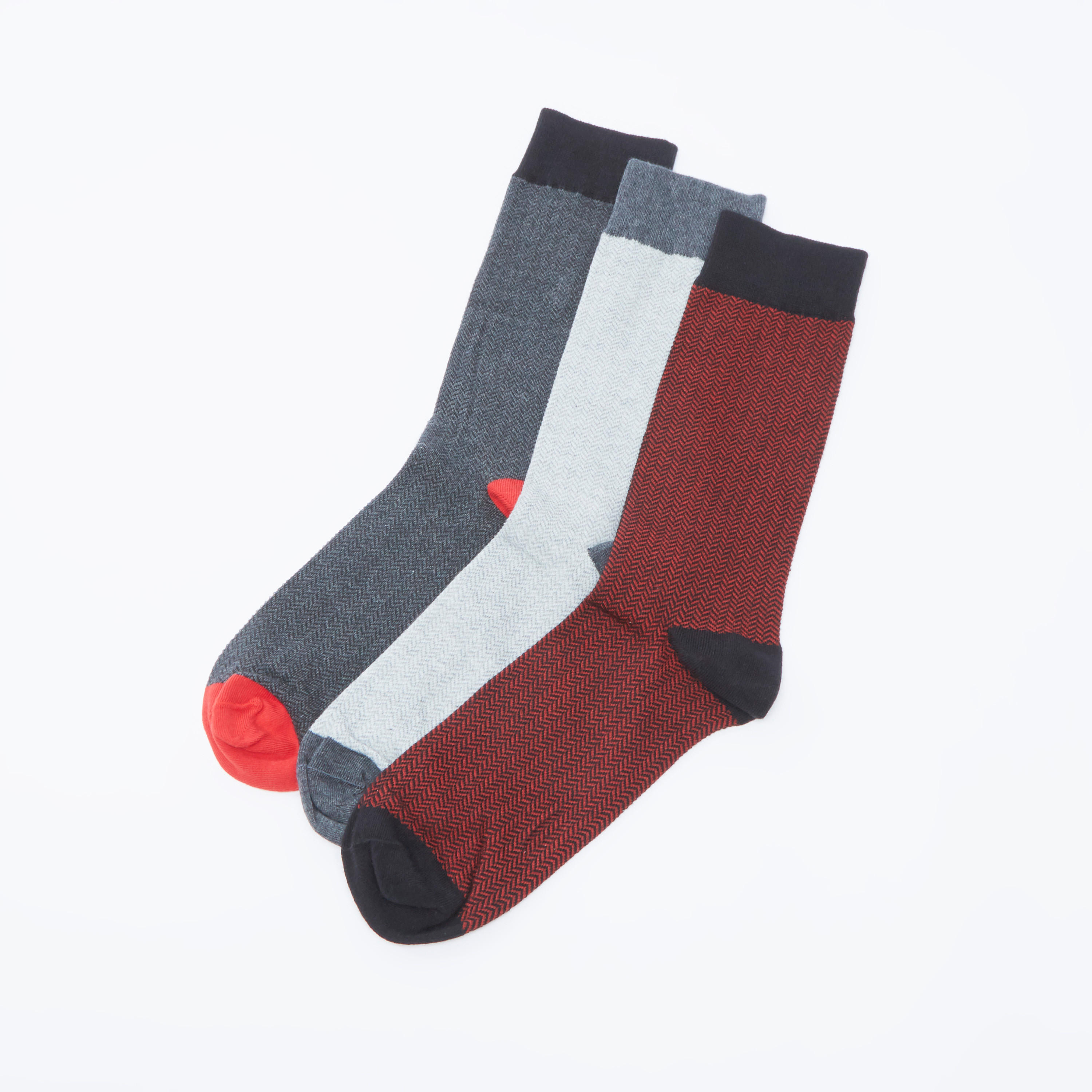 جوارب بارزة الملمس بطول متوسط بحواف أساور - طقم من 3 أزواج-men-socks-image-1