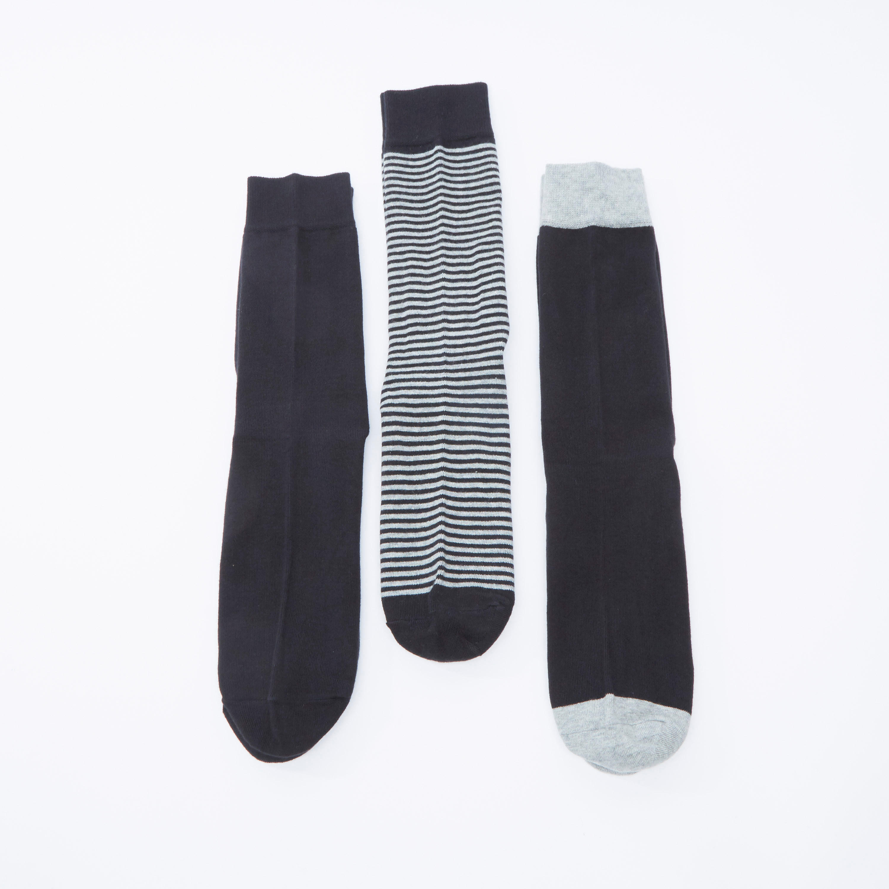 جوارب متنوعة بطول أعلى الكاحل بحواف أساور - طقم من 3 أزواج-men-socks-image-3