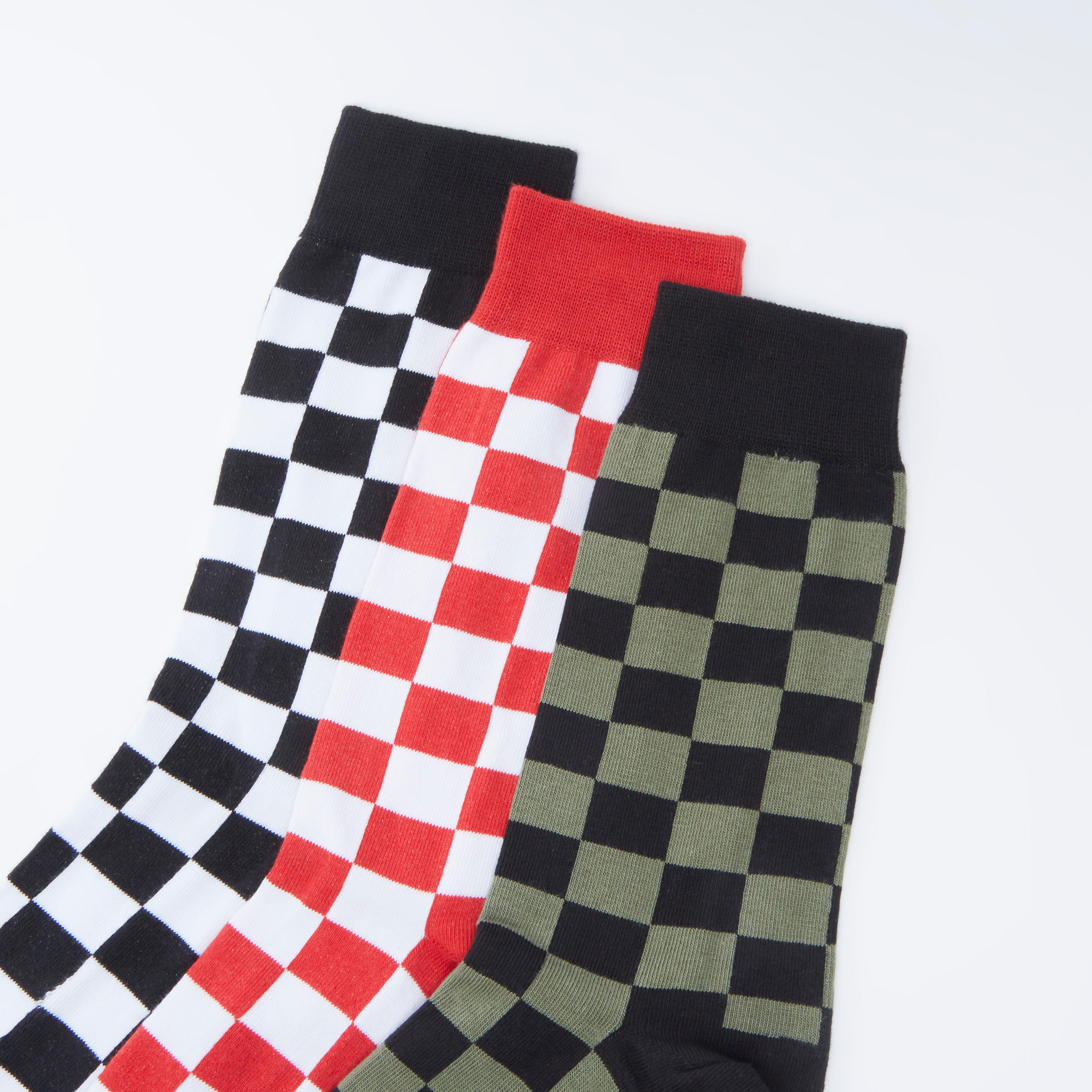 جوارب متوسطة الطول بأساور مطّاطية وطبعات - طقم من 3 أزواج-men-socks-image-2