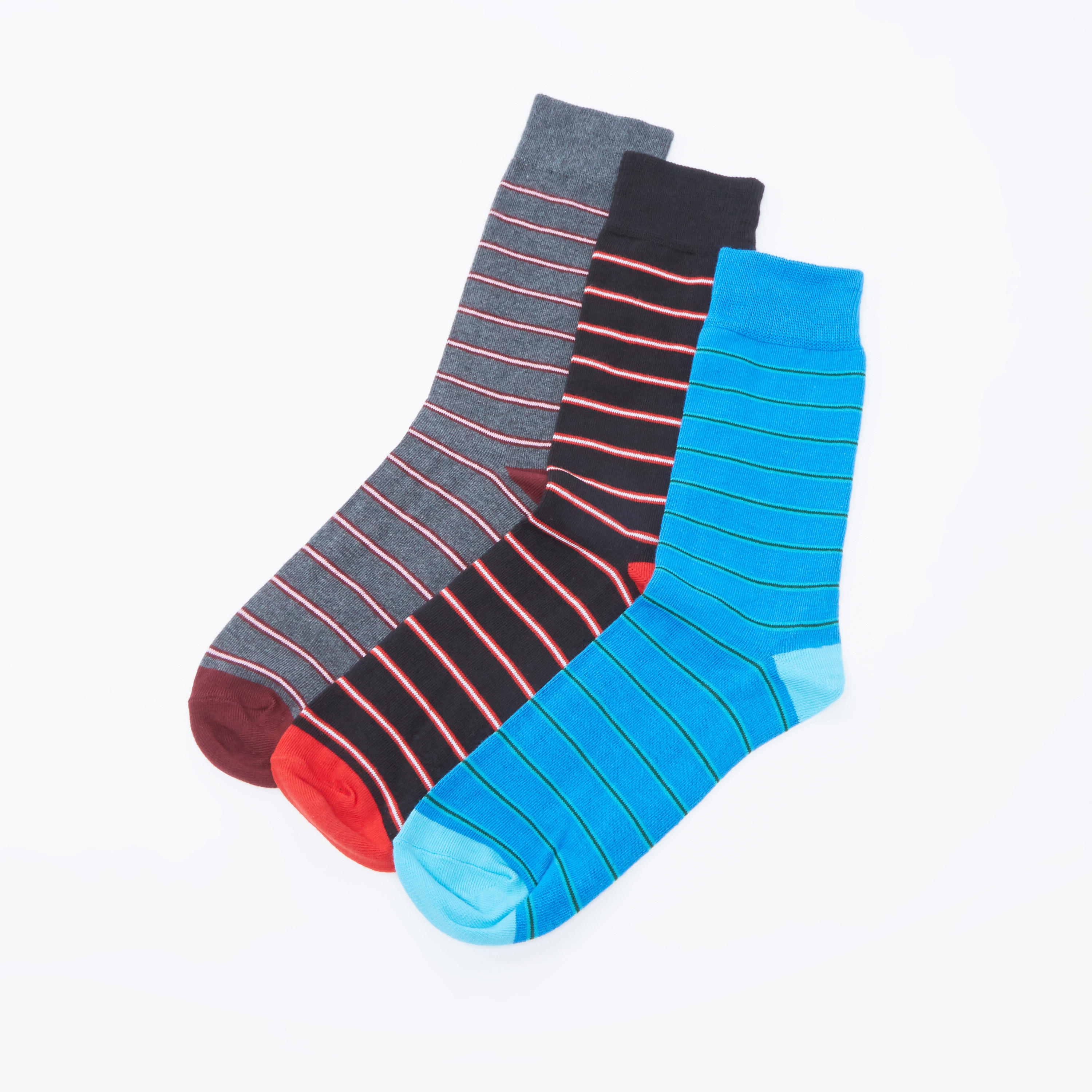 جوارب مقلّمة بطول أعلى الكاحل بحوّاف مطّاطية - طقم من 3 أزواج-men-socks-image-1