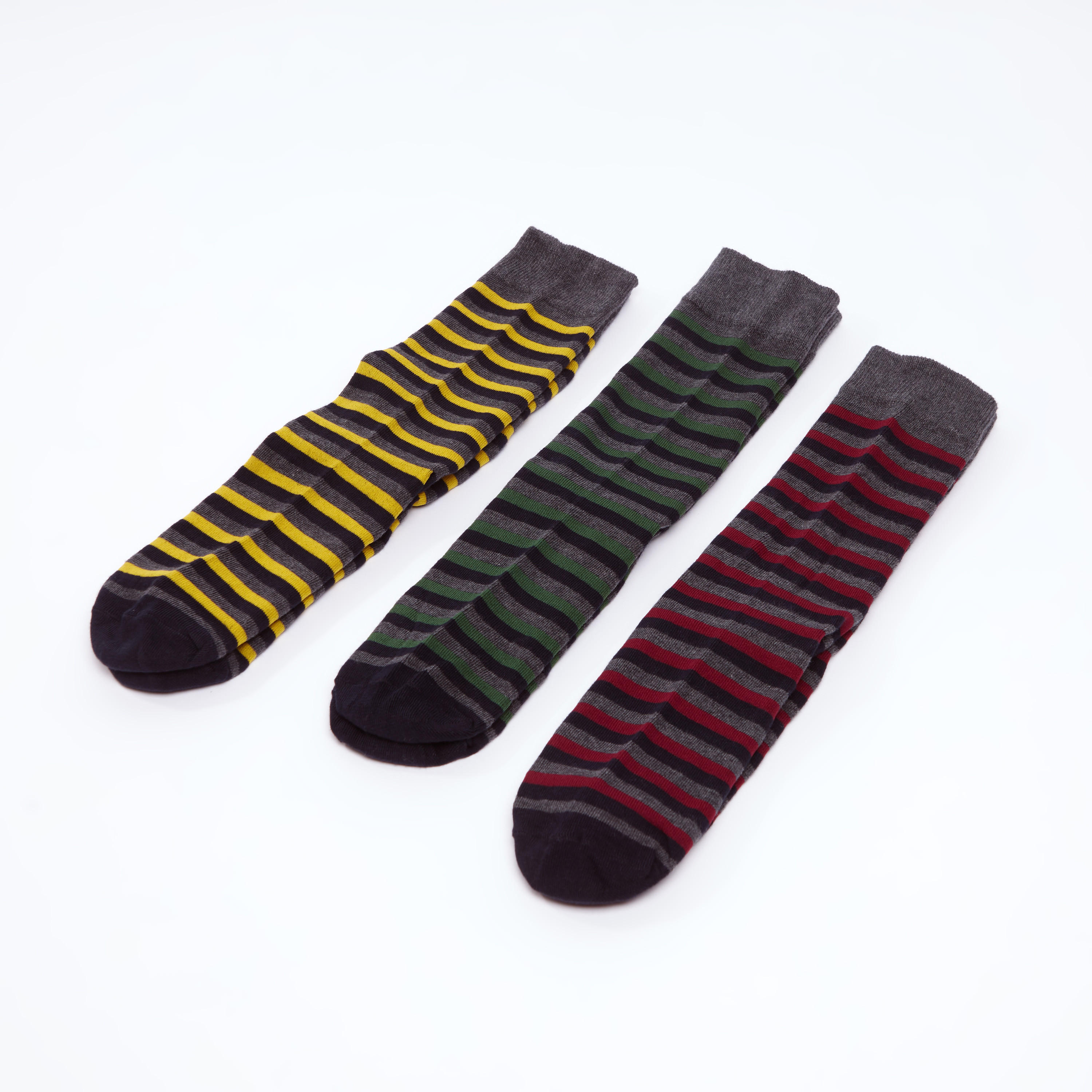 جوارب مقلّمة بطول ربلة الساق بحواف مضلّعة - طقم من 3 أزواج-men-socks-image-3