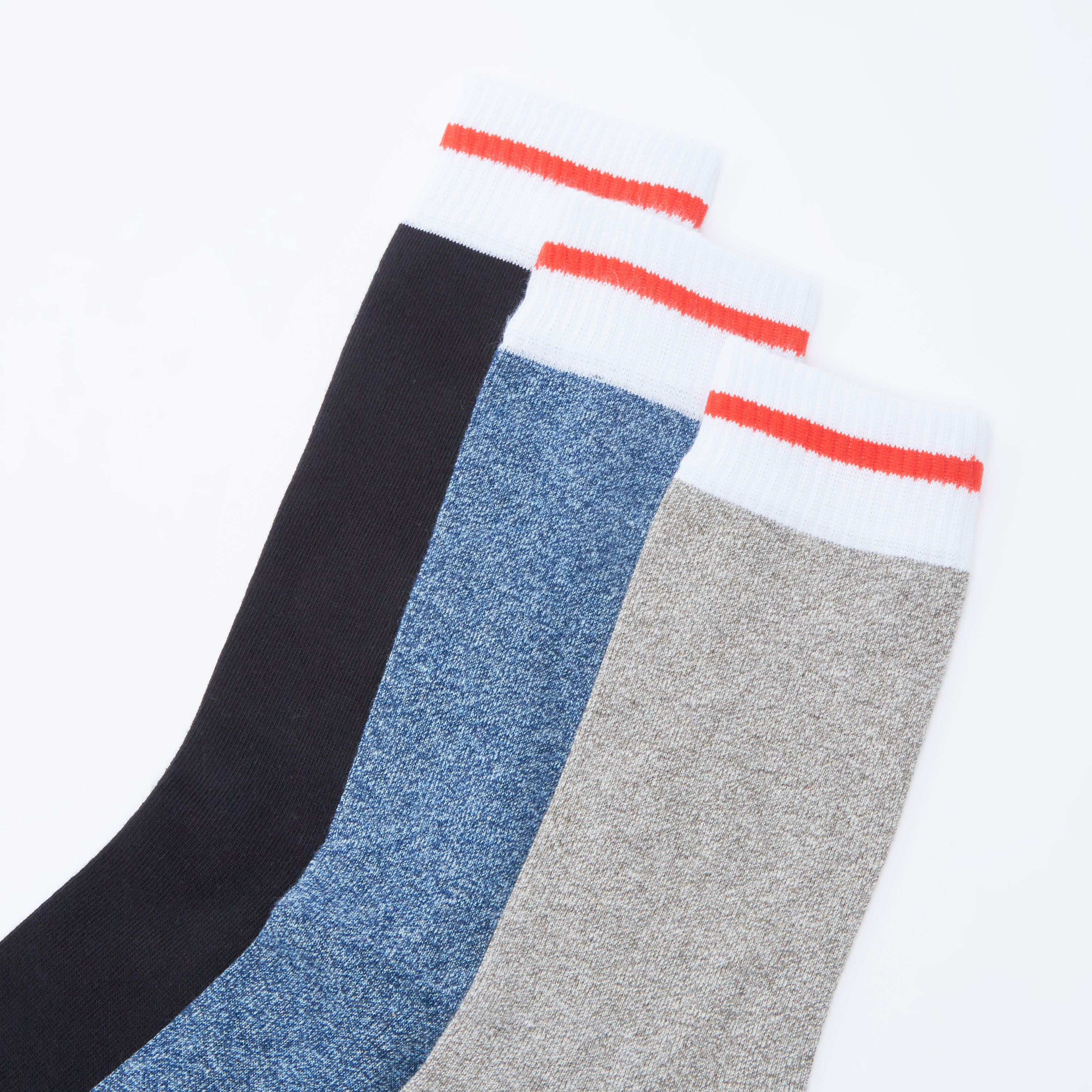 جوارب سادة بطول أعلى الكاحل بحواف مضلّعة - طقم من 3 أزواج-men-socks-image-2