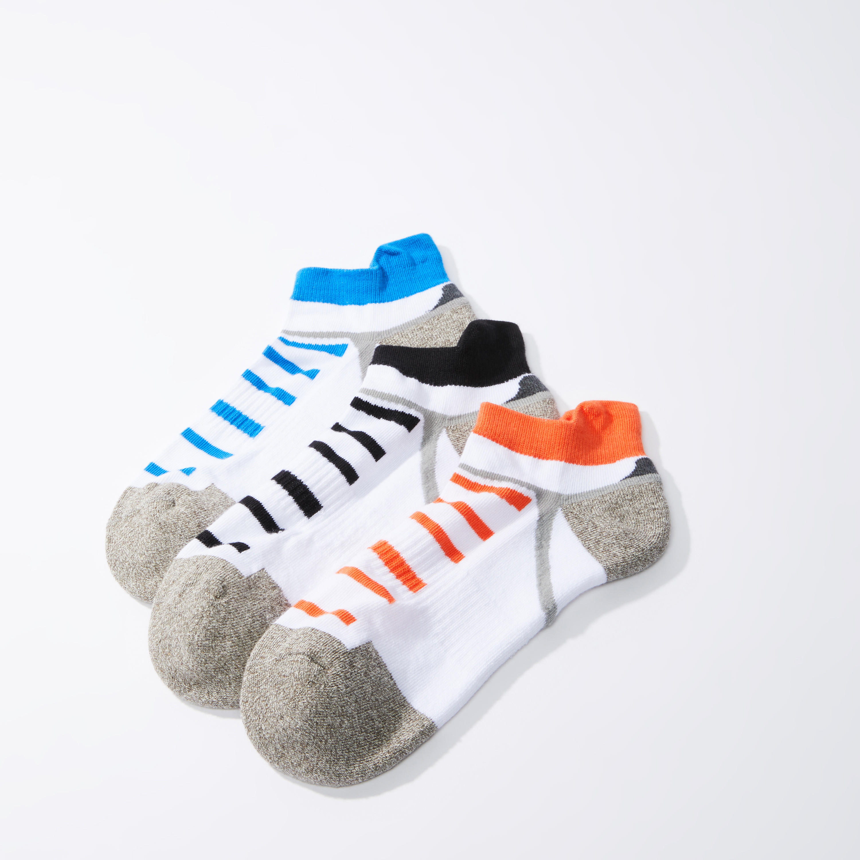 جوارب بارزة الملمس بطول الكاحل بحواف مضلّعة - طقم من 3 أزواج-men-socks-image-1
