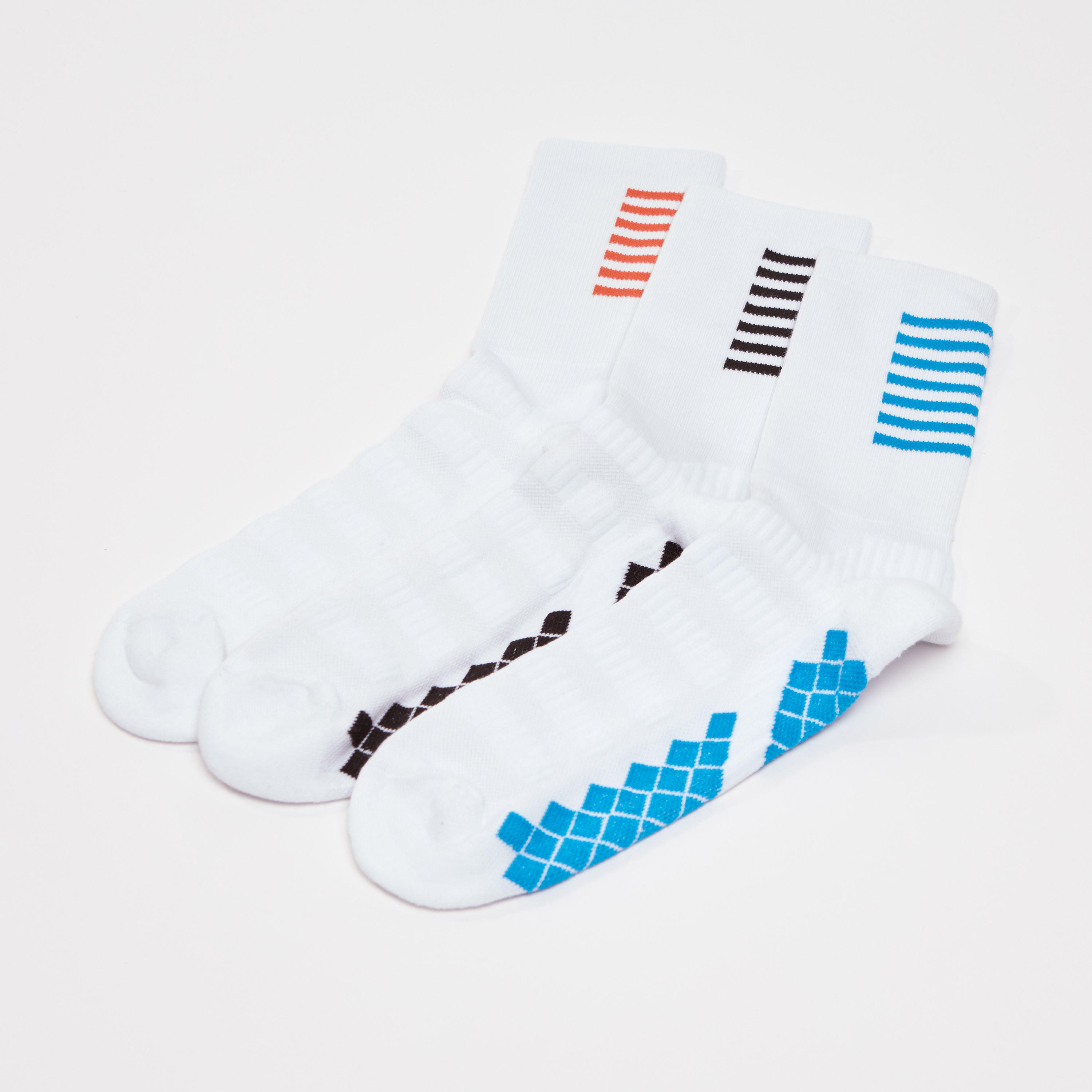 جوارب بارزة الملمس بطول أعلى الكاحل بحوّاف أساور - طقم من 3 أزواج-men-socks-image-1
