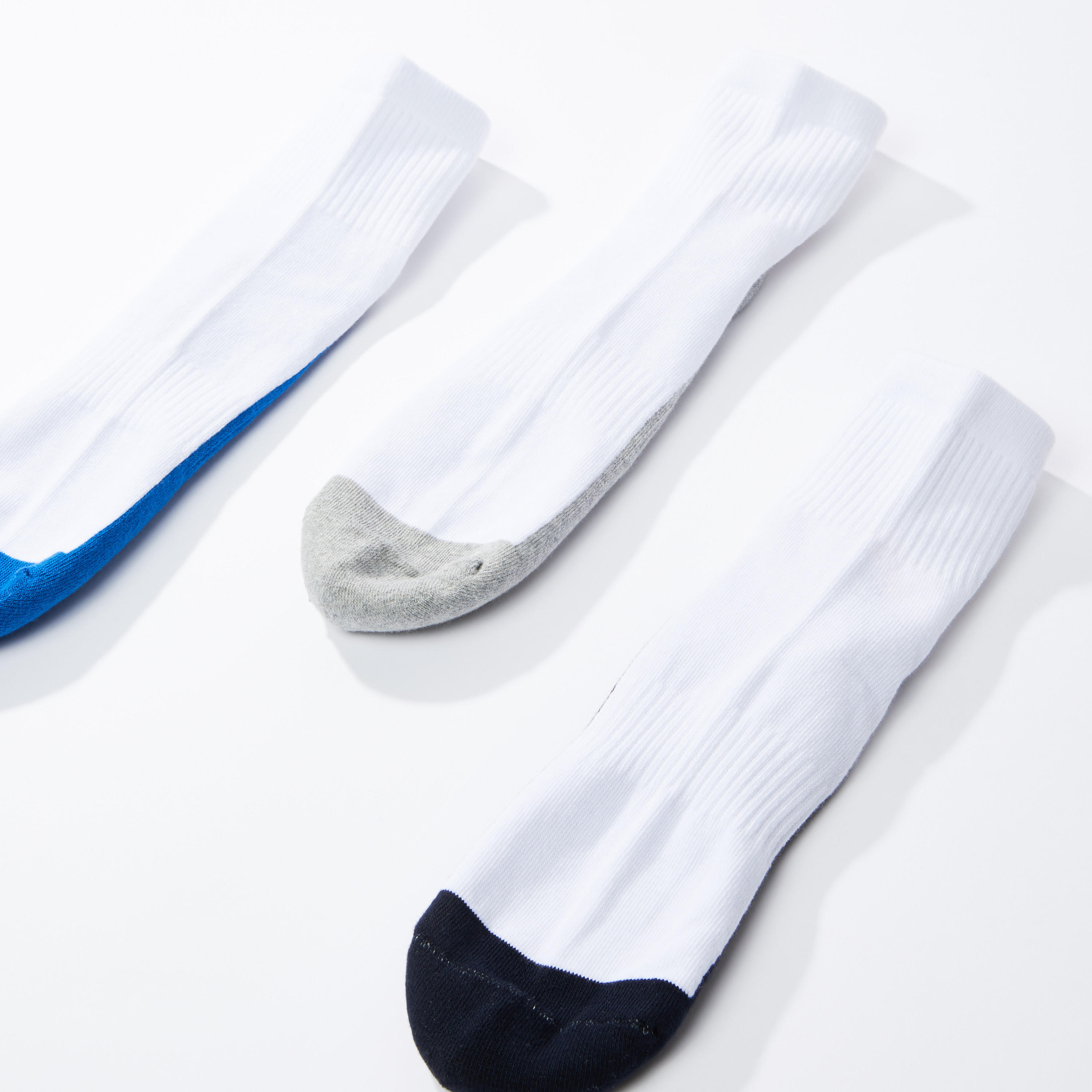 جوارب بارزة الملمس بطول الكاحل بحوّاف أساور - طقم من 3 أزواج-men-socks-image-3