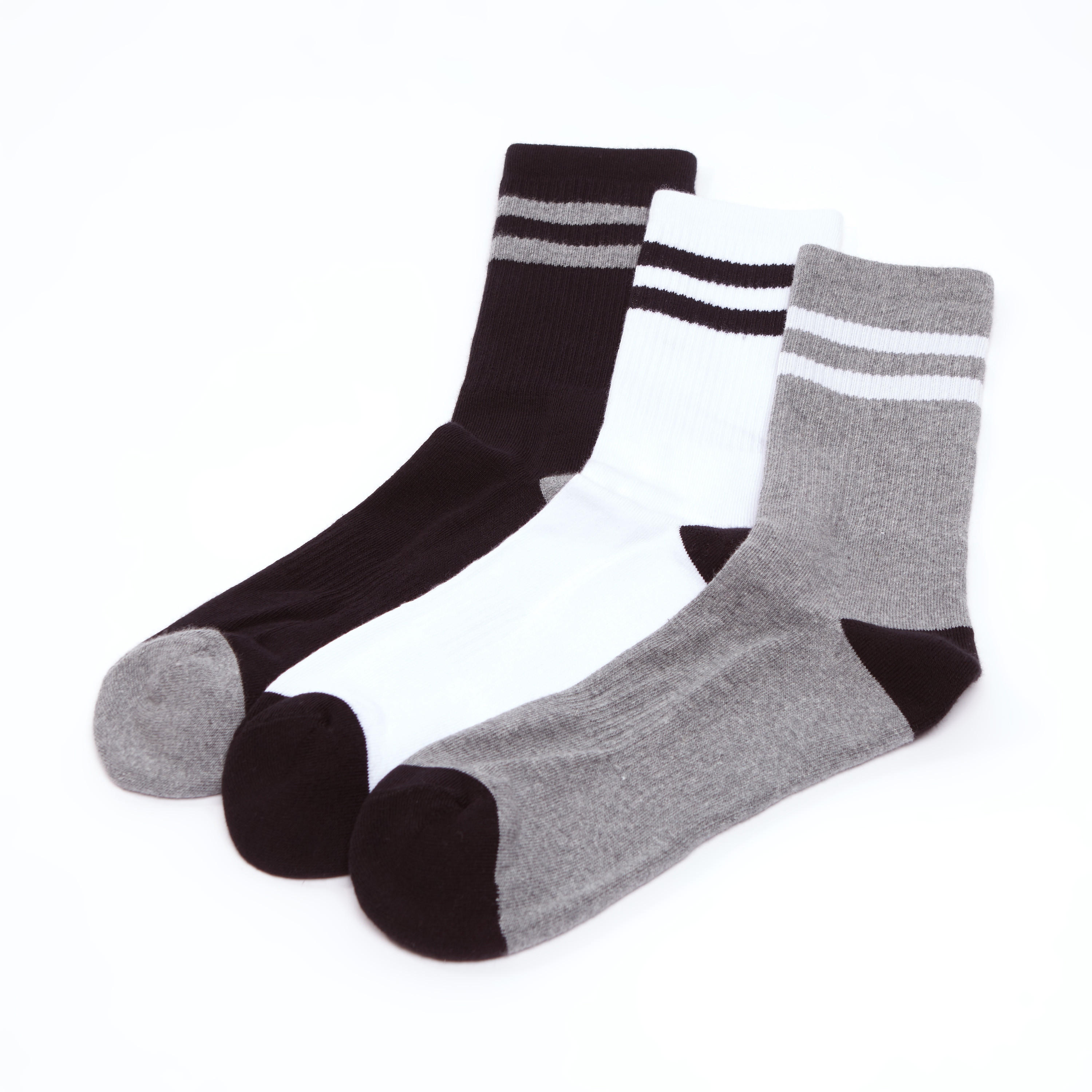 جوارب قطنية بطول ربلة الساق بارزة الملمس - طقم من 3 أزواج-men-socks-image-1