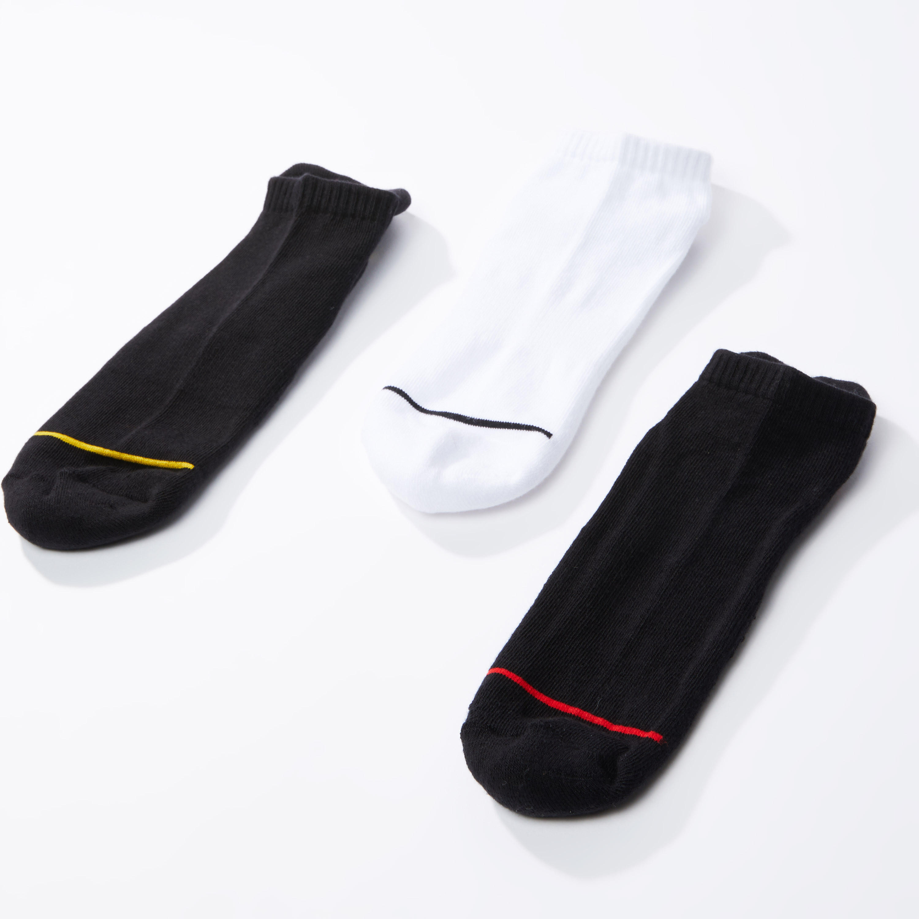 جوارب بارزة الملمس بطول الكاحل بحواف مضلّعة - طقم من 3 أزواج-men-socks-image-3