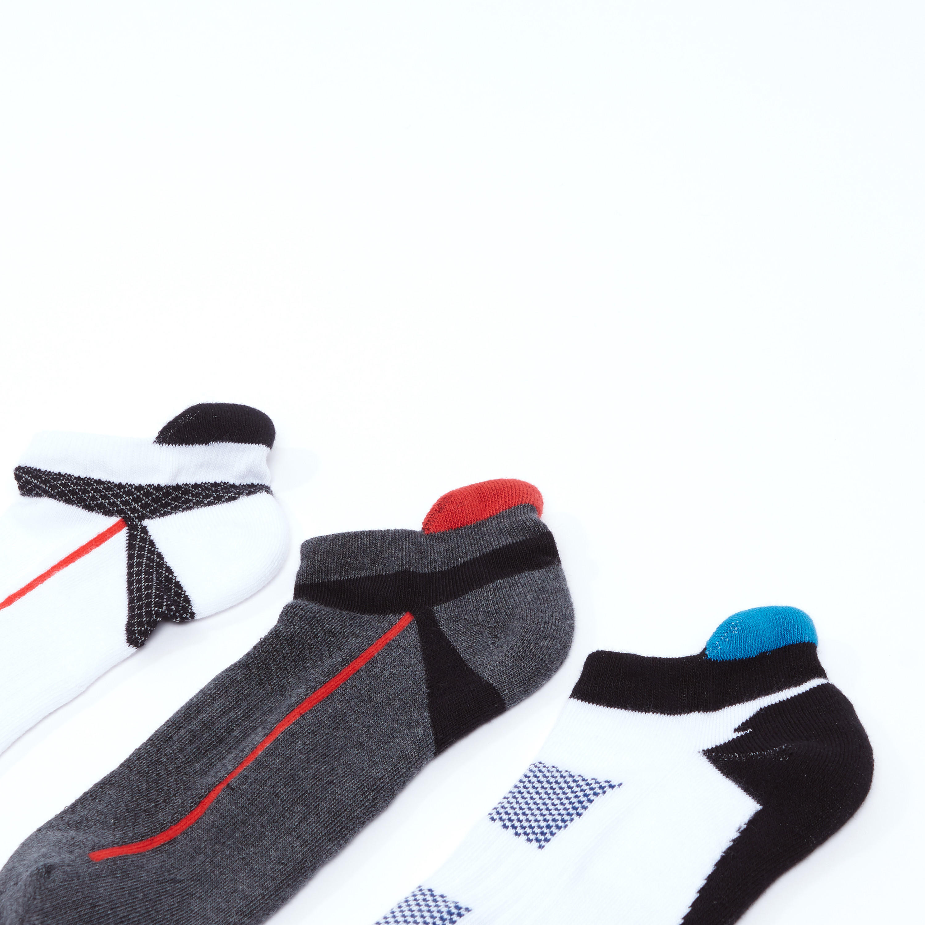 جوارب بطول الكاحل بحوّاف مطّاطية وطبعات - طقم من 3 أزواج-men-socks-image-3