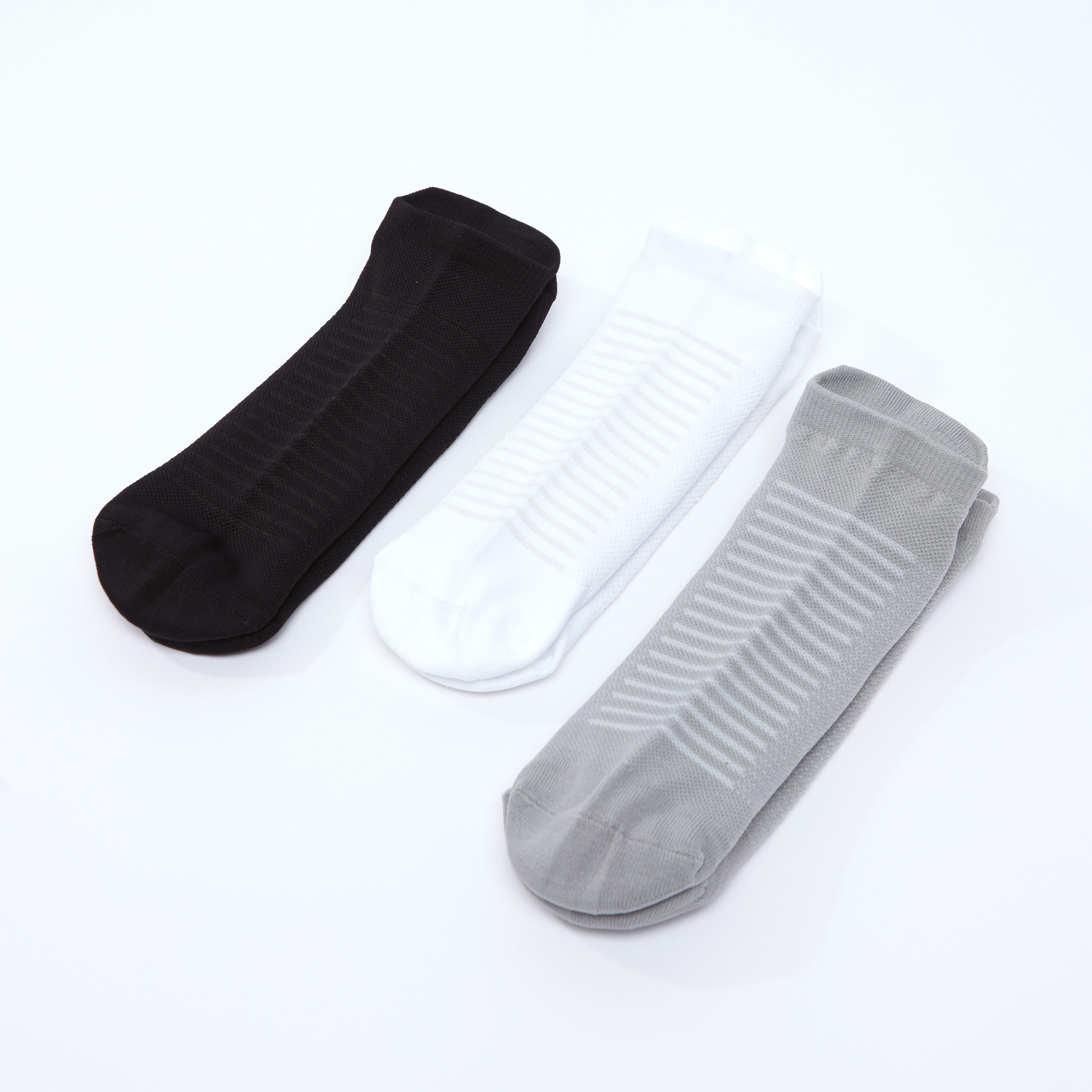 جوارب مقلّمة بطول الكاحل بحواف مضلّعة - طقم من 3 أزواج-men-socks-image-1