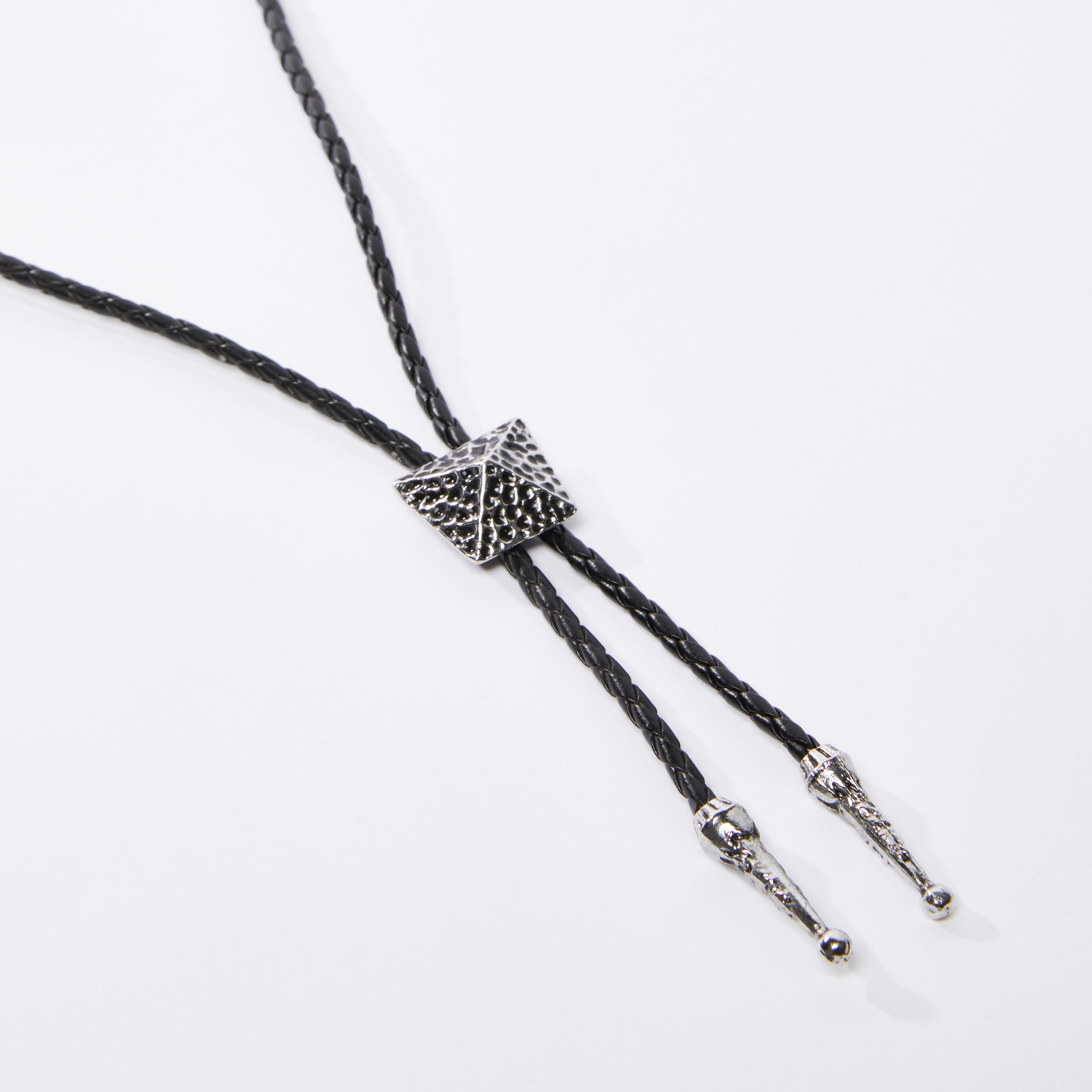 عقد مزين-men-watchesandjewellery-necklacesandpendants-image-3